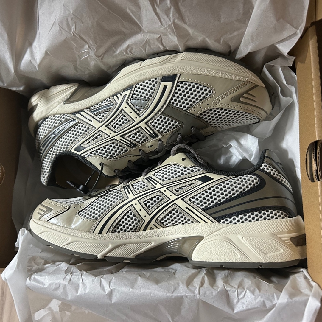 Asics Gel-1130 Birch Dark Taupe - Korea Exclusive 착용 스타일 - 1