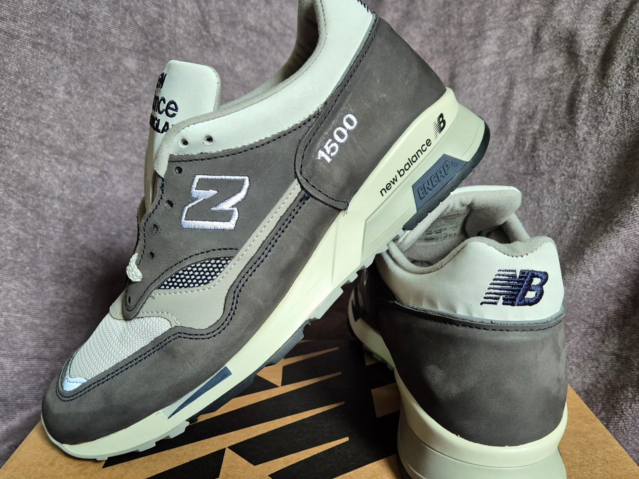 New Balance 1500 Made in UK 35th Anniversary Grey 착용 스타일 - 3