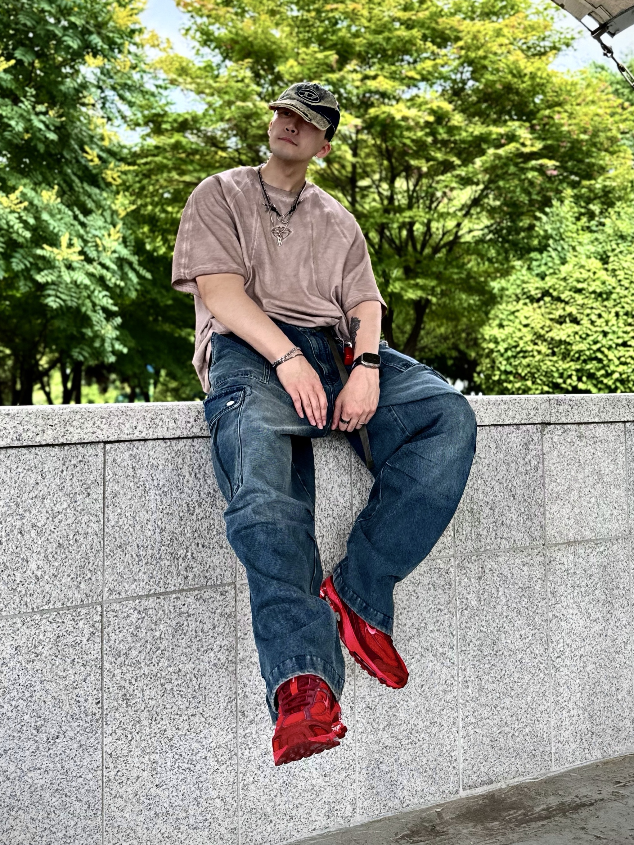 Diesel C-Seymon Treated Denim Baseball Cap Blue White, Diesel Dx1342 Stainless Steel Pendant Necklace Silver 착용 스타일 - 3