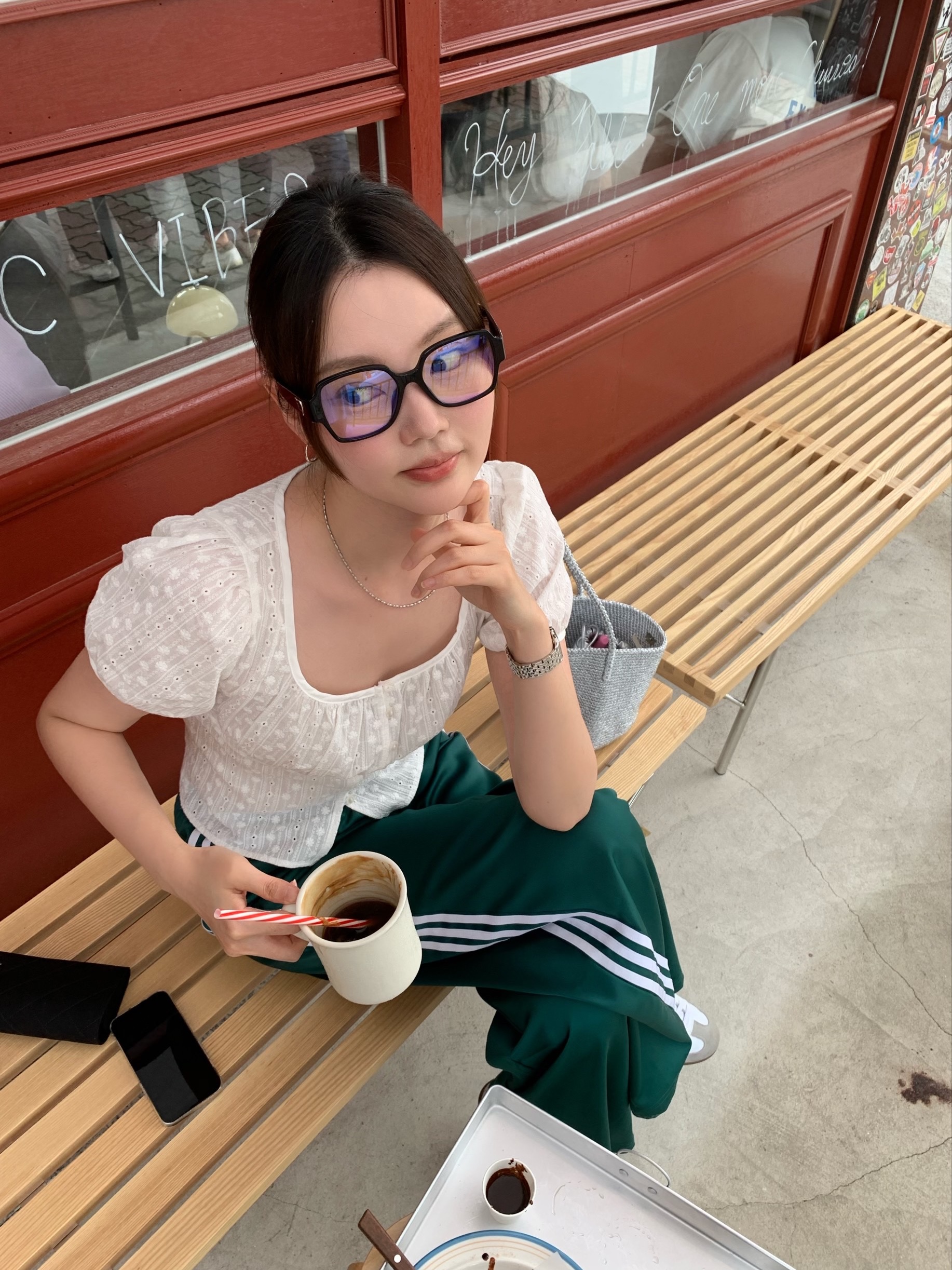 Adidas Samba OG Cloud White, Chanel Square Eyeglasses Acetate & Black International Fit 착용 스타일 - 4