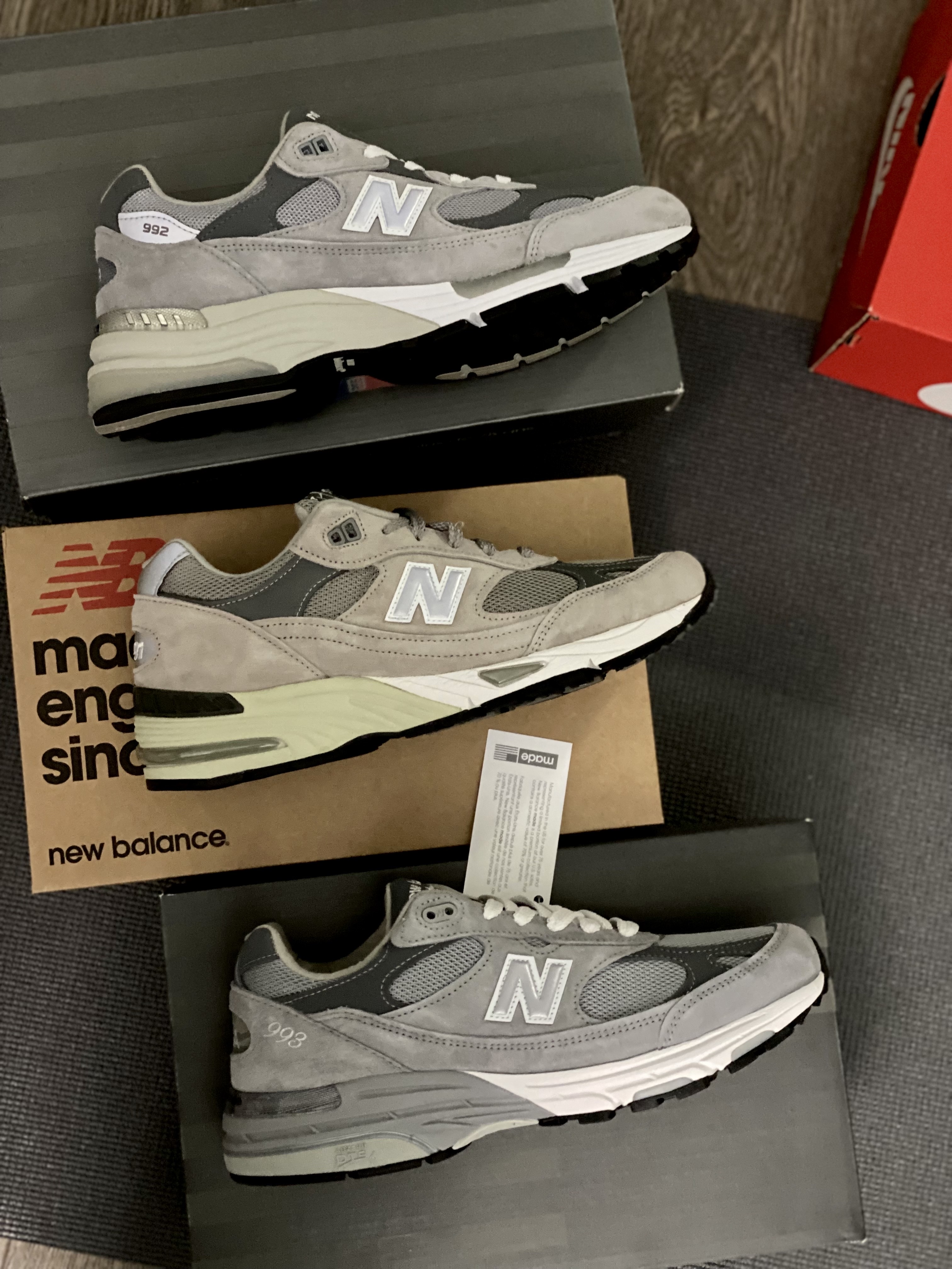 New Balance 992 Made in USA Grey - D Standard, New Balance 991 Made in UK Grey 착용 스타일