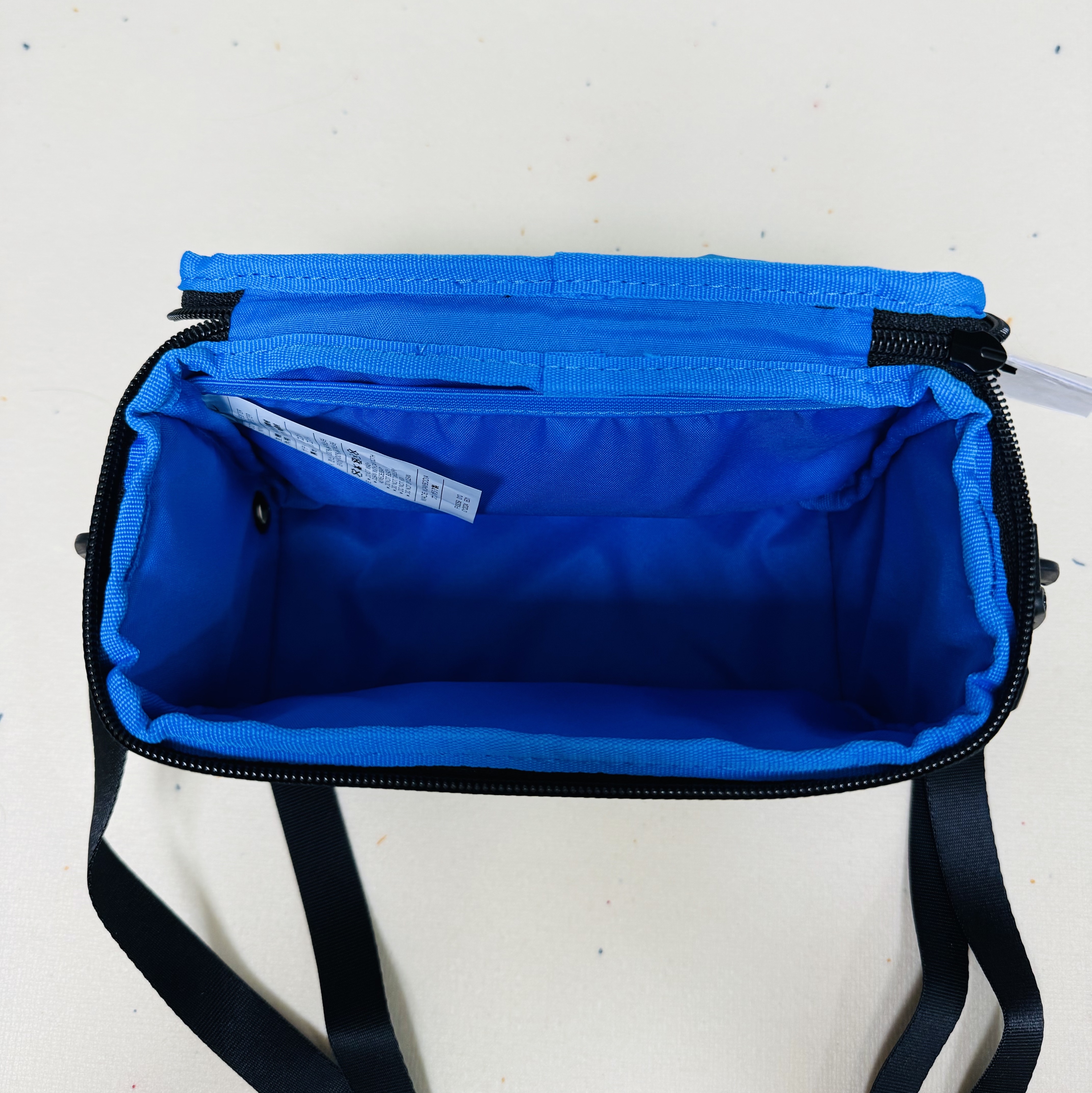 NIke Mini Shoebox Crossbody Bag 3L Black 착용 스타일 - 4