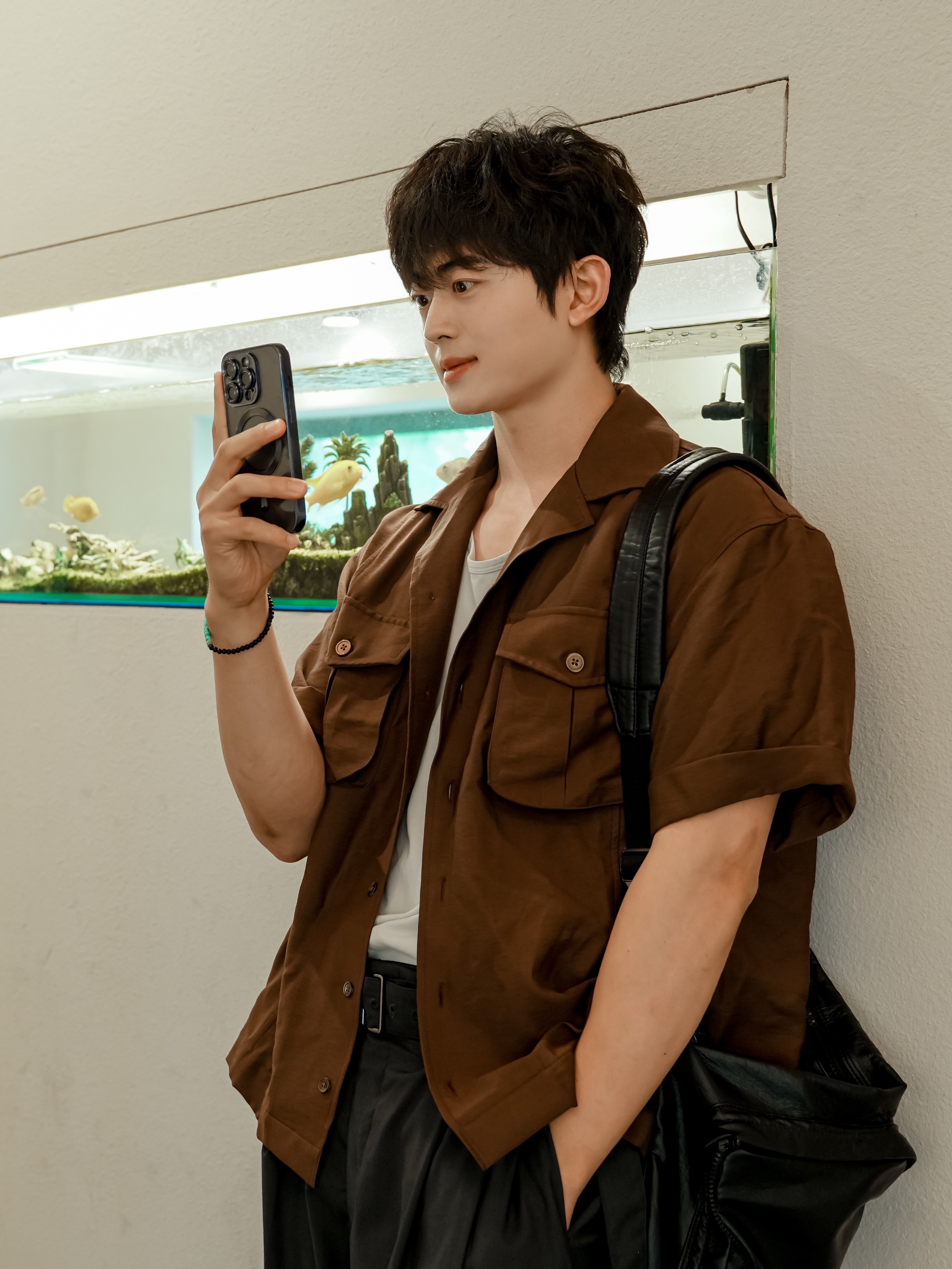 Nocle Knox Pocket Half Shirts Brown 착용 스타일 - 5