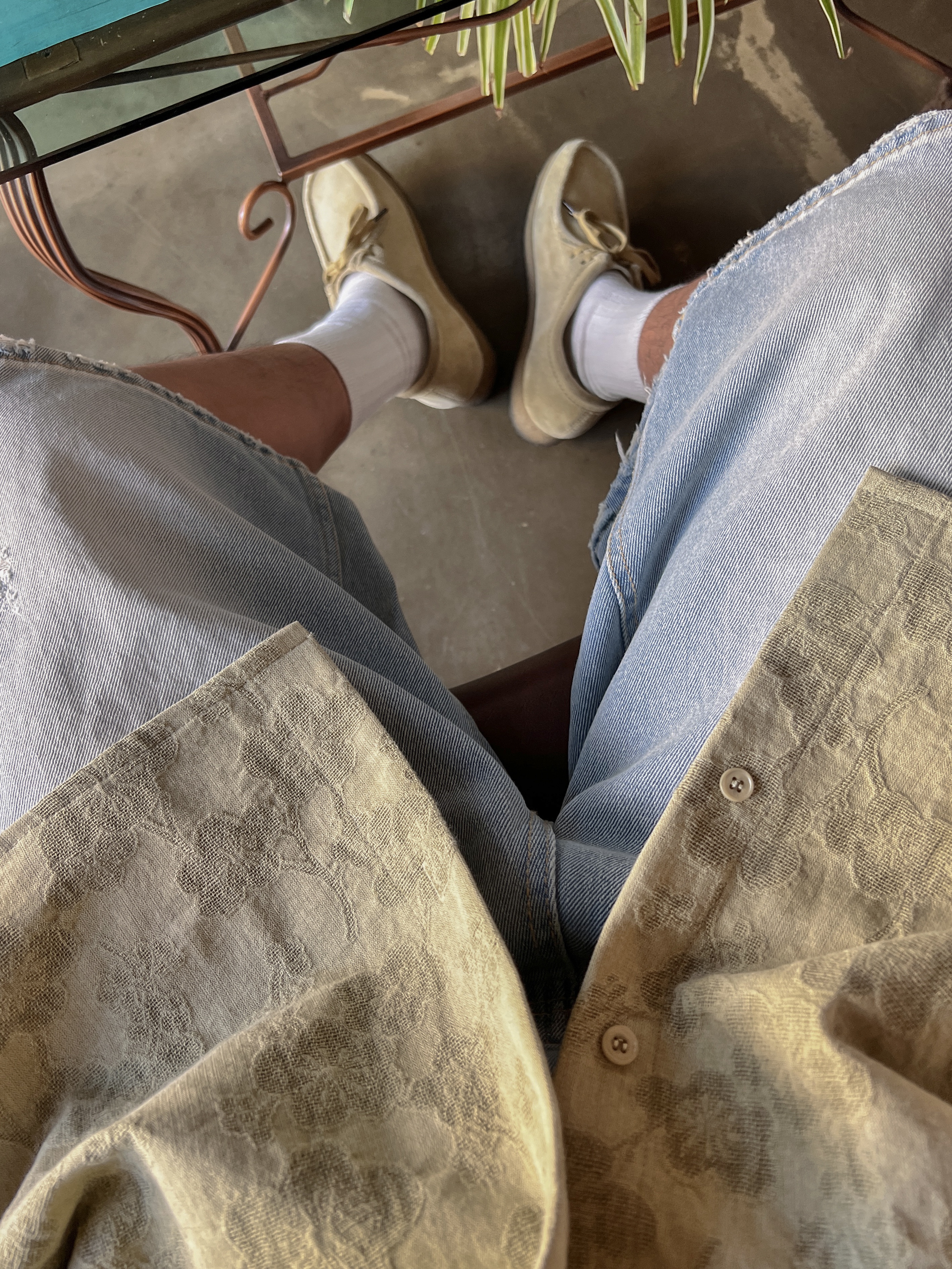 Clarks Wallabee Maple Suede 착용 스타일 - 1