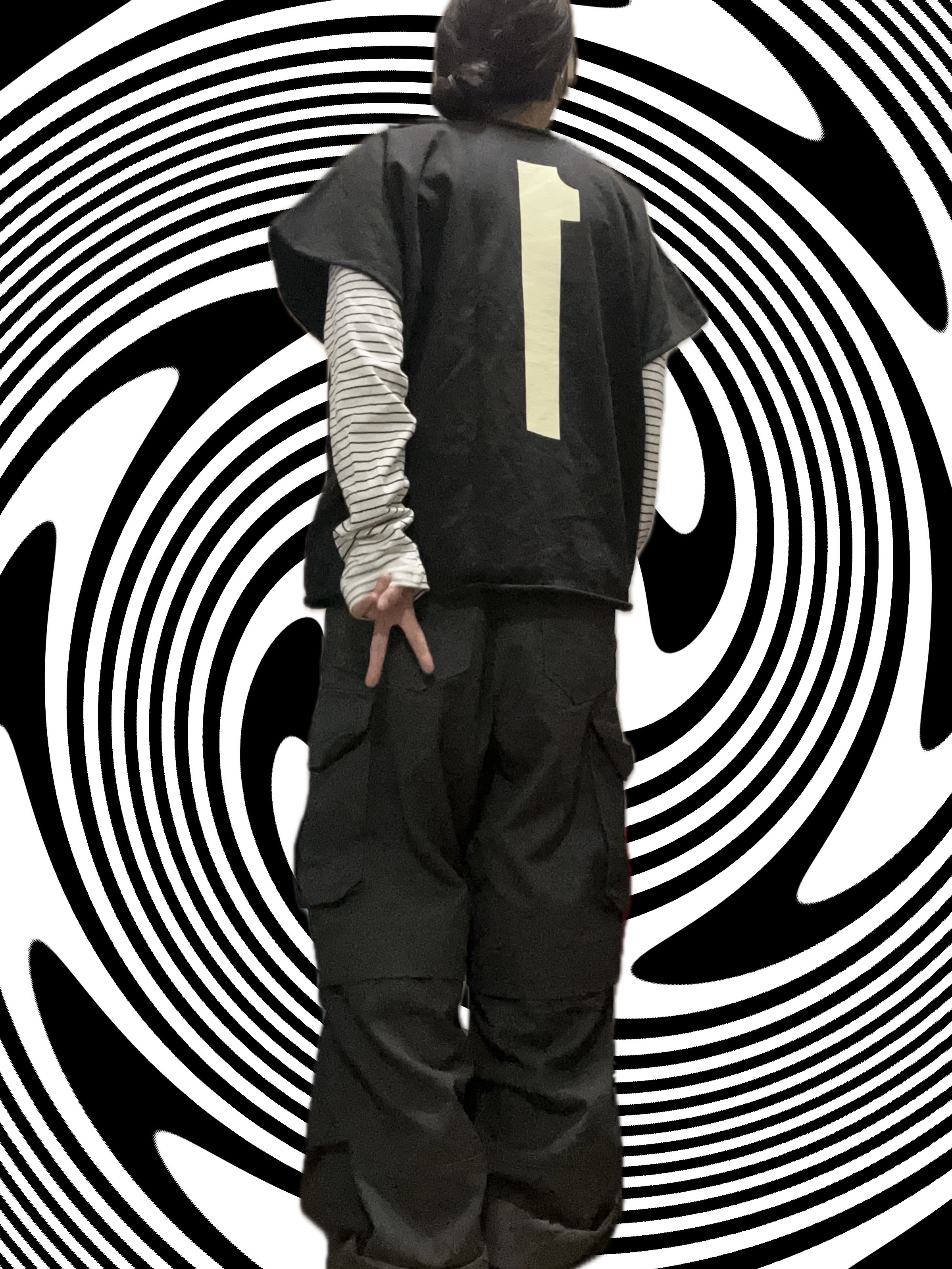 Yeezy One Box T-Shirt Black 착용 스타일