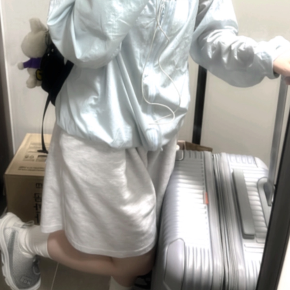 BAPE Baby Doppy Plush Keychain White, Salomon RX Moc 3.0 Glacier Gray 착용 스타일
