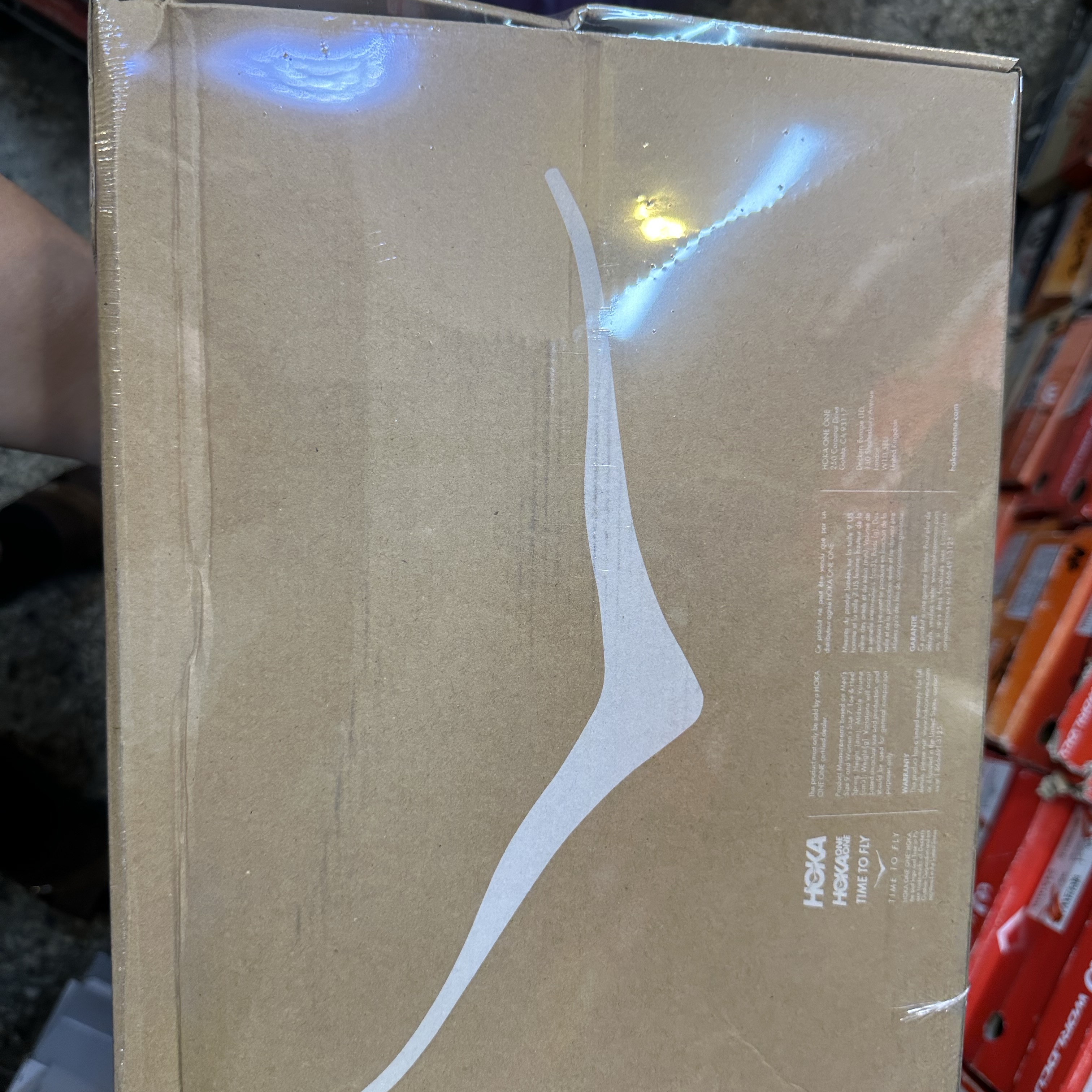 Hoka Tor Ultra Low TP Wheat Mushroom 착용 스타일 - 1