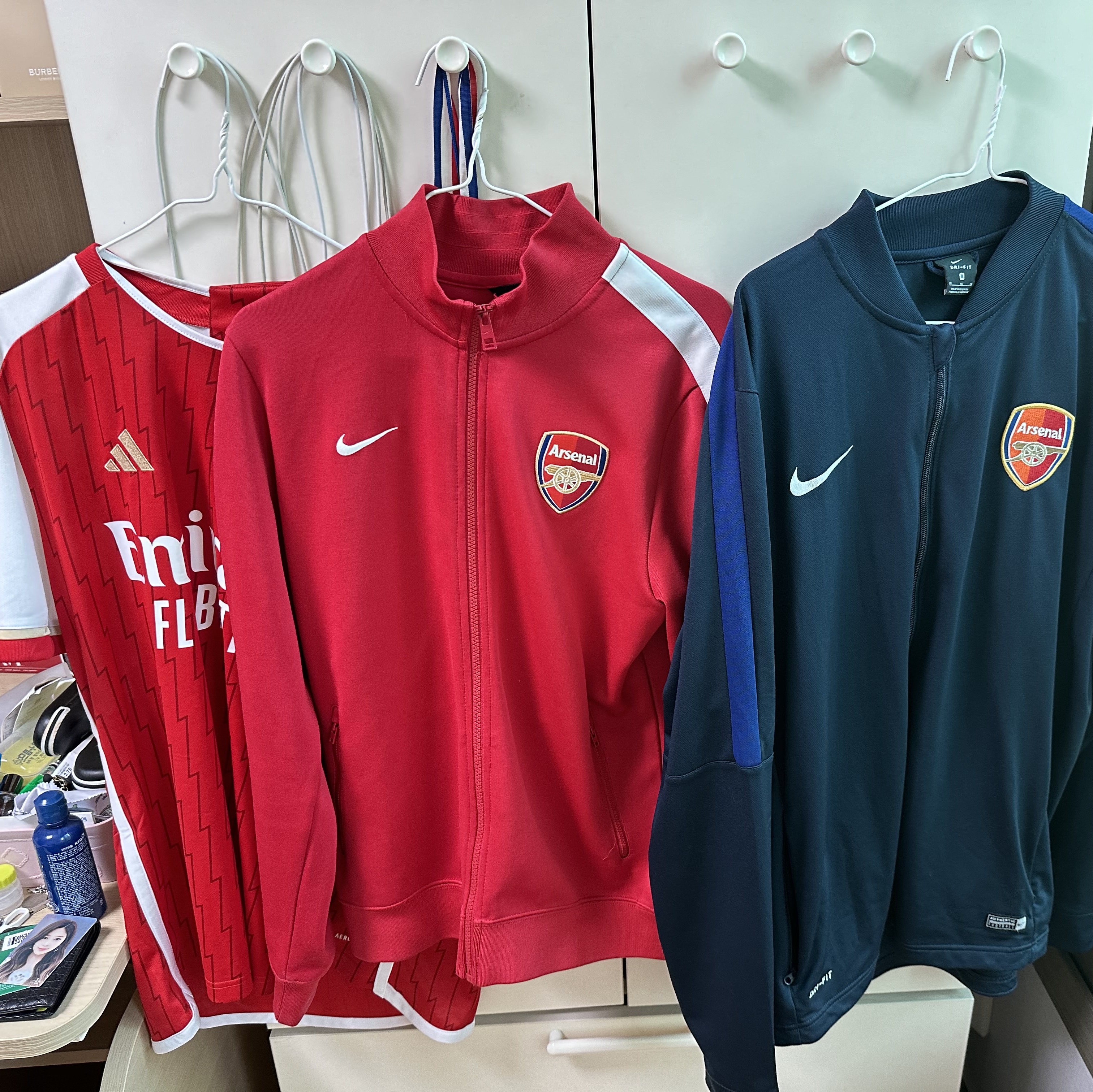 Adidas Arsenal 2023/24 Home Jersey Better Scarlet White - KR Sizing (Non Marking Ver.) 착용 스타일