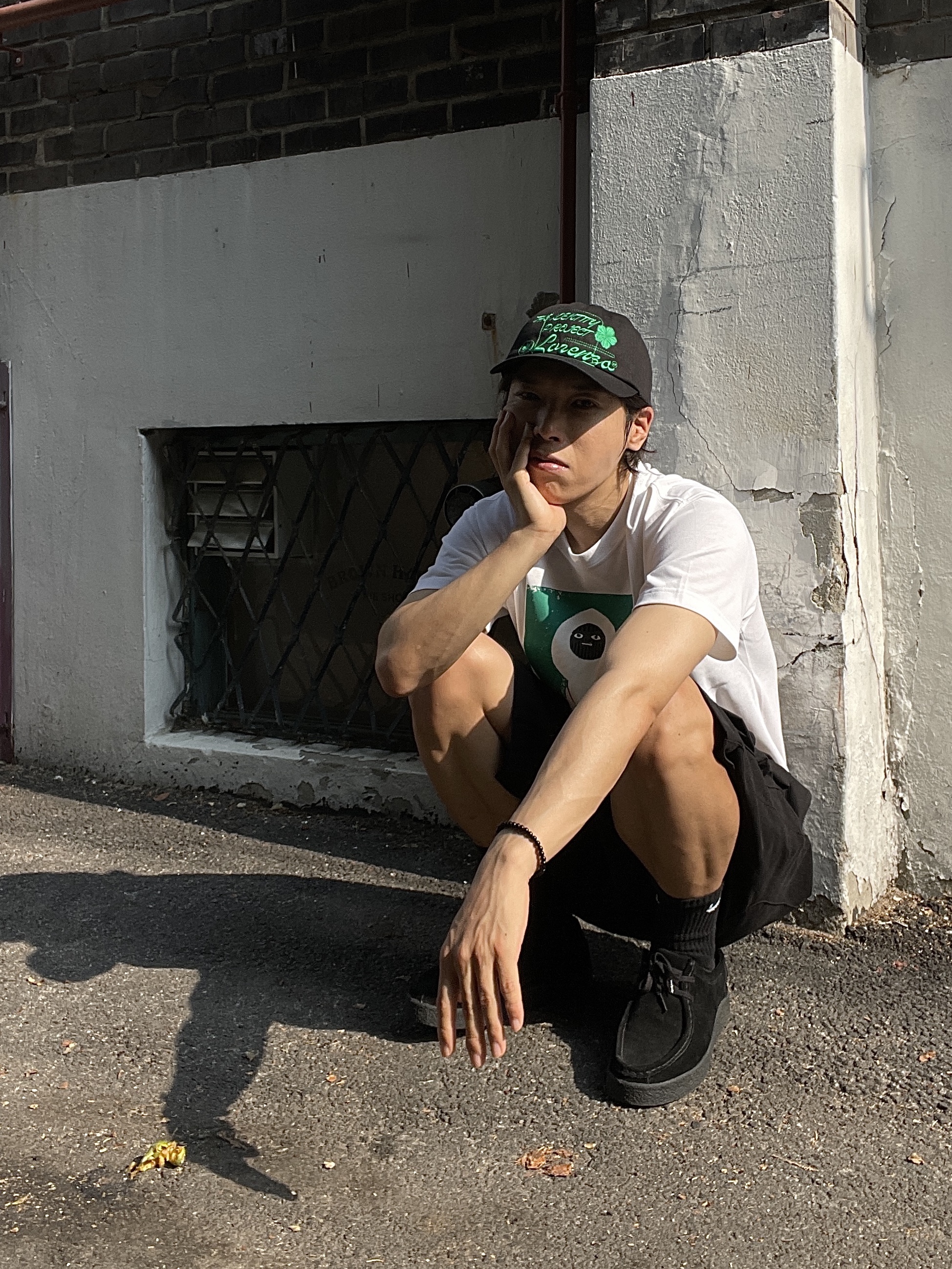 Gentle Monster x Maison Margiela MM007 Black Black 착용 스타일 - 4
