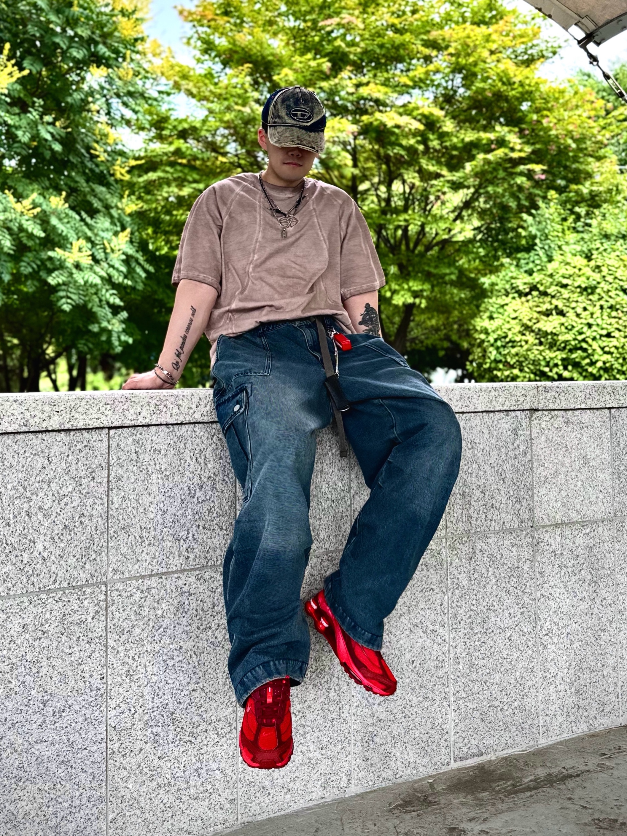 Diesel C-Seymon Treated Denim Baseball Cap Blue White, Diesel Dx1342 Stainless Steel Pendant Necklace Silver 착용 스타일 - 1