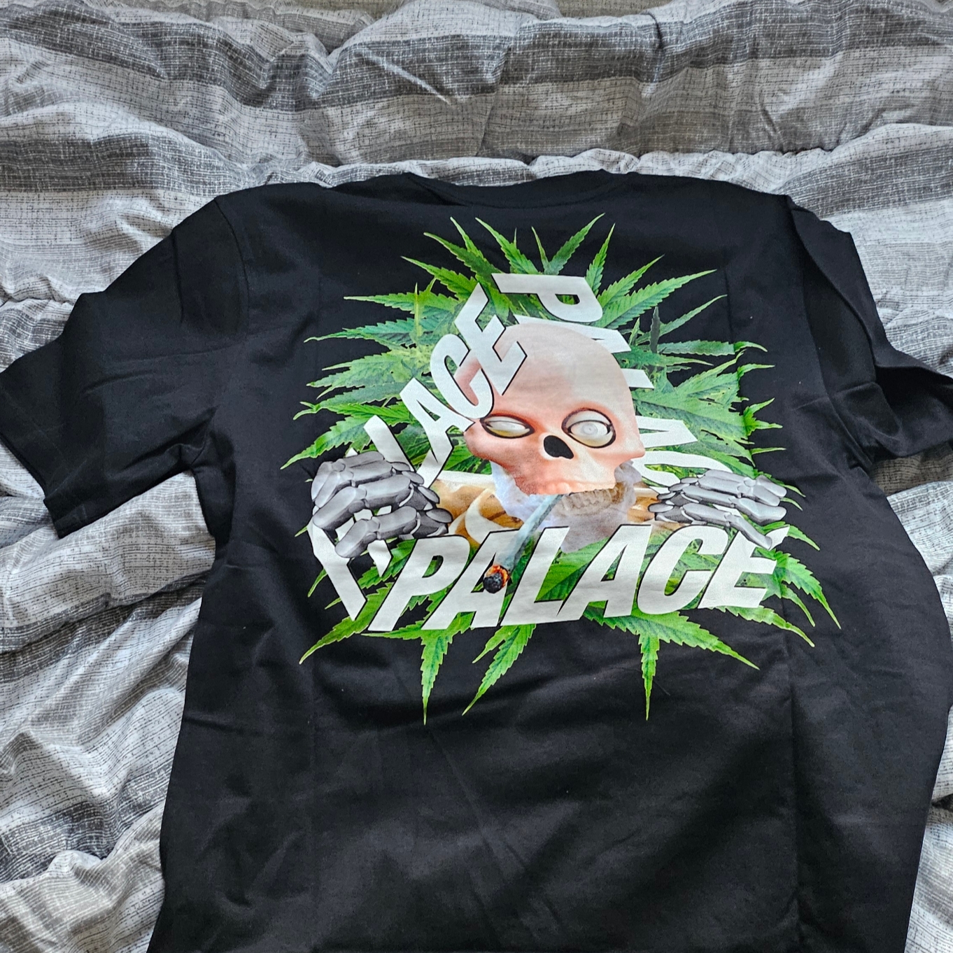 Palace Baked P-3 T-Shirt Black - 24SS 착용 스타일 - 2