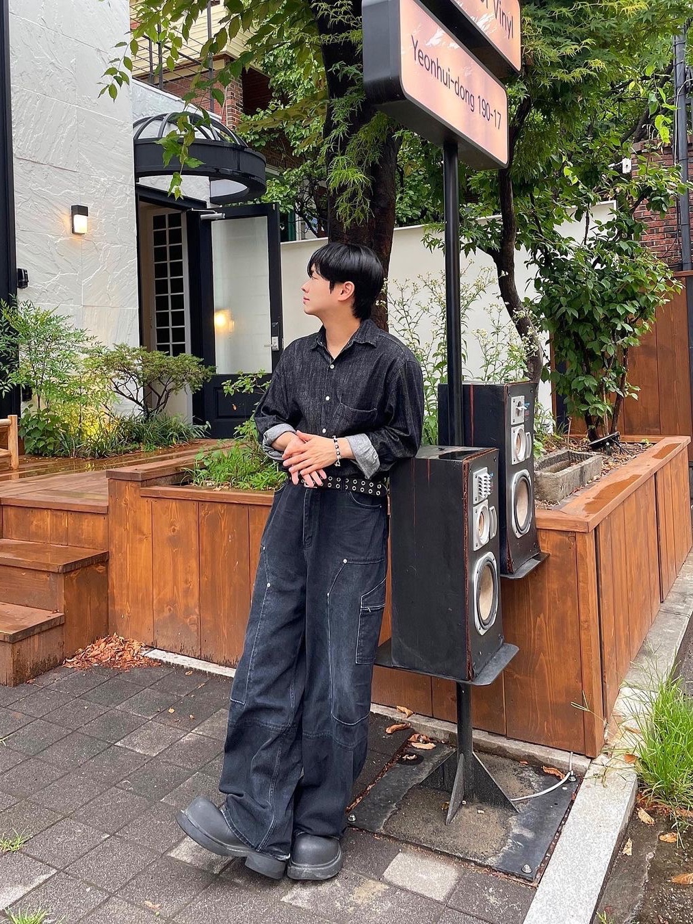 Haleine Carpenter Cargo Washed Jean Black, [KREAM 단독] Haleine Carpenter Cargo Dirty Washed Jean Light Blue 착용 스타일