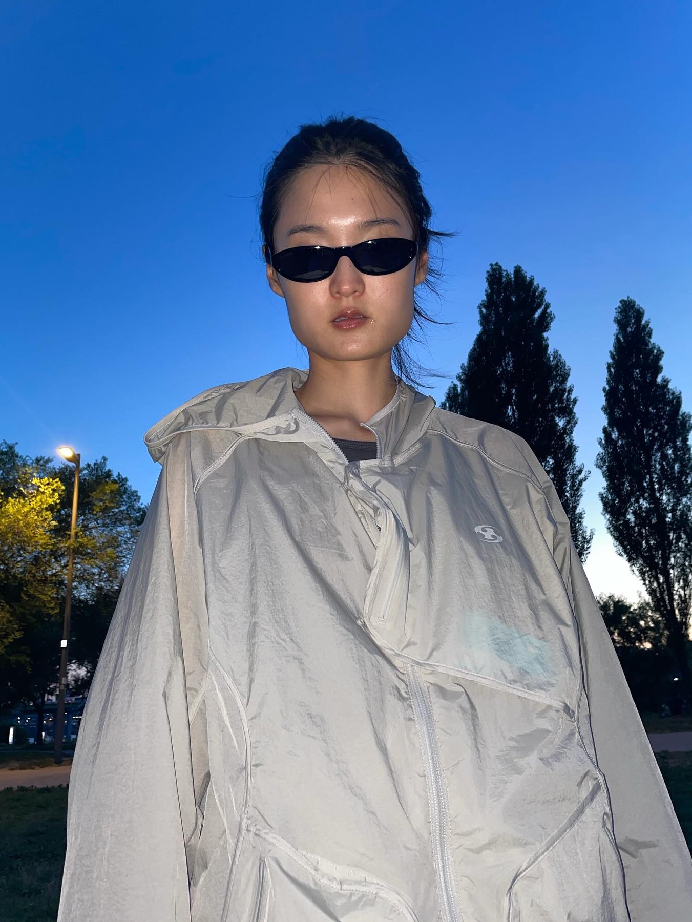 Sansan Gear 3D Pocket Jacket Light Grey - 24SS 착용 스타일 - 1