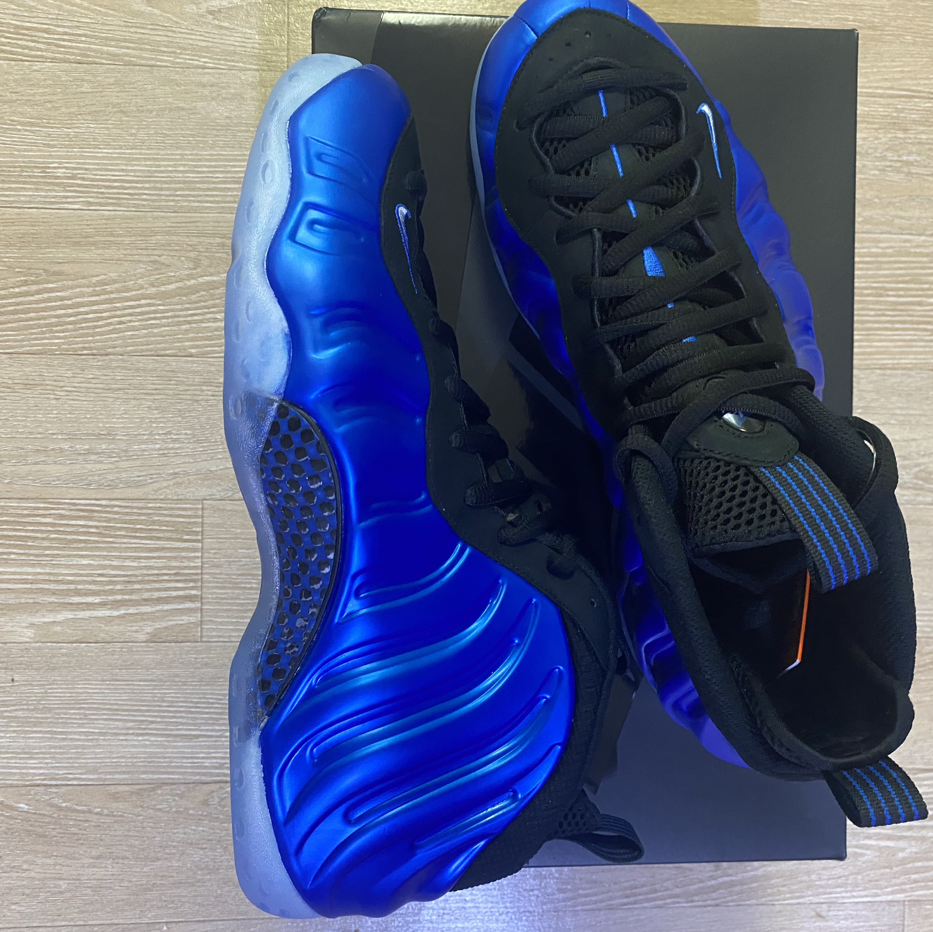Nike Air Foamposite One International Blue 착용 스타일 - 2