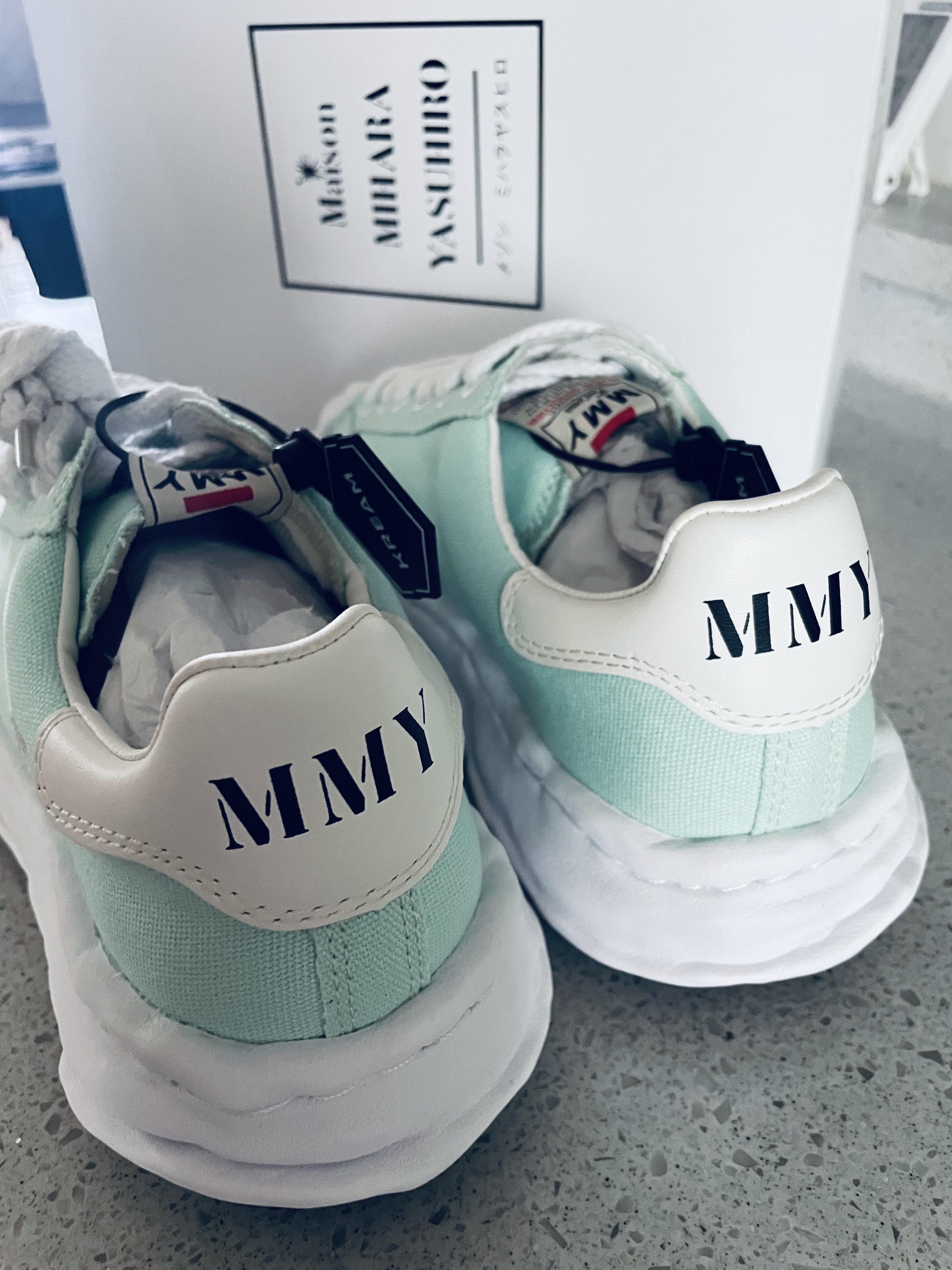 Maison Mihara Yasuhiro Blakey OG Sole Canvas Low-top Sneakers Light Blue 착용 스타일 - 2