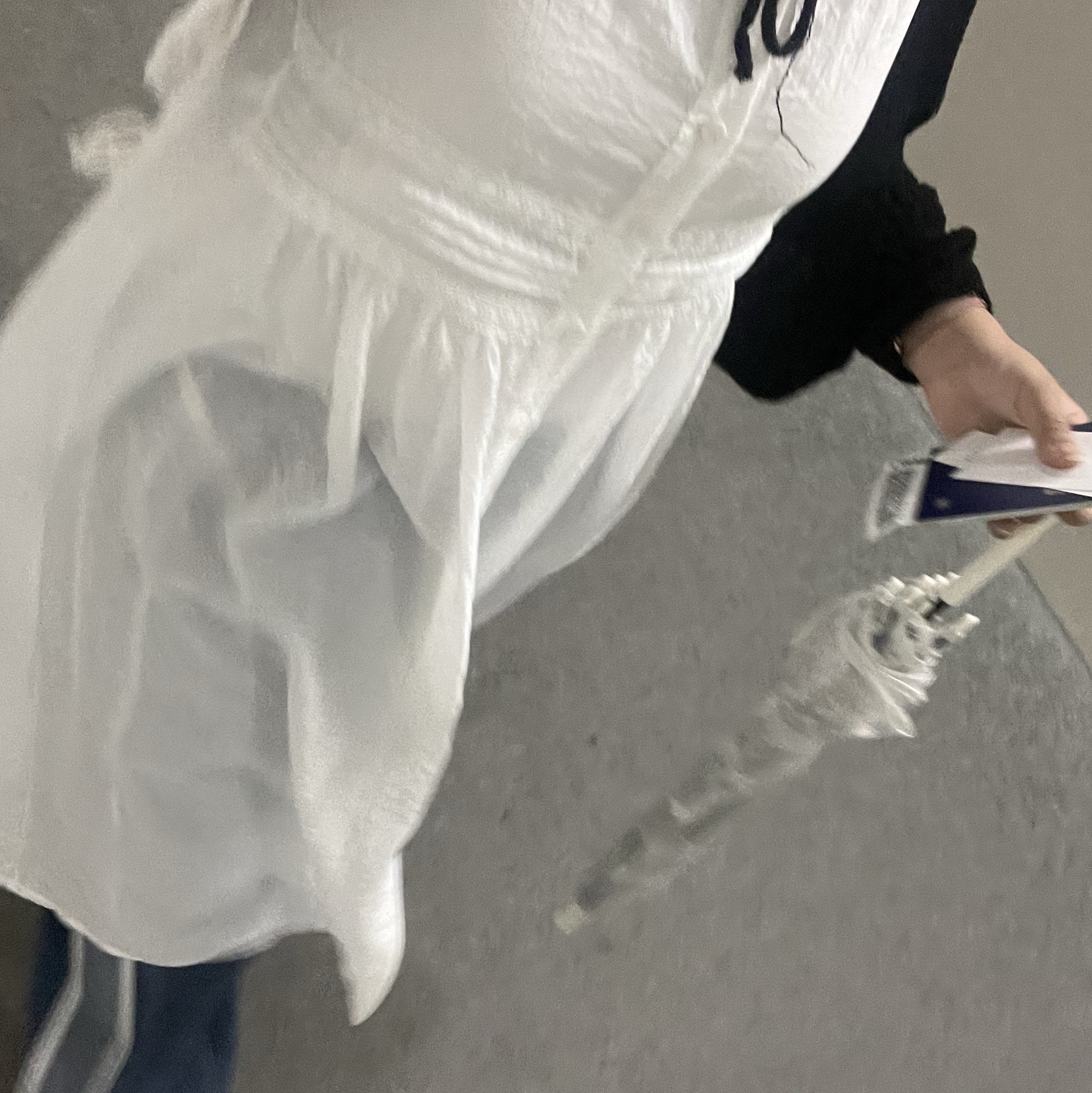 Adidas Samba OG Silver Dawn, Apple Airpods 3rd Gen with MagSafe Charging Case (Korean Ver.) 착용 스타일 - 2