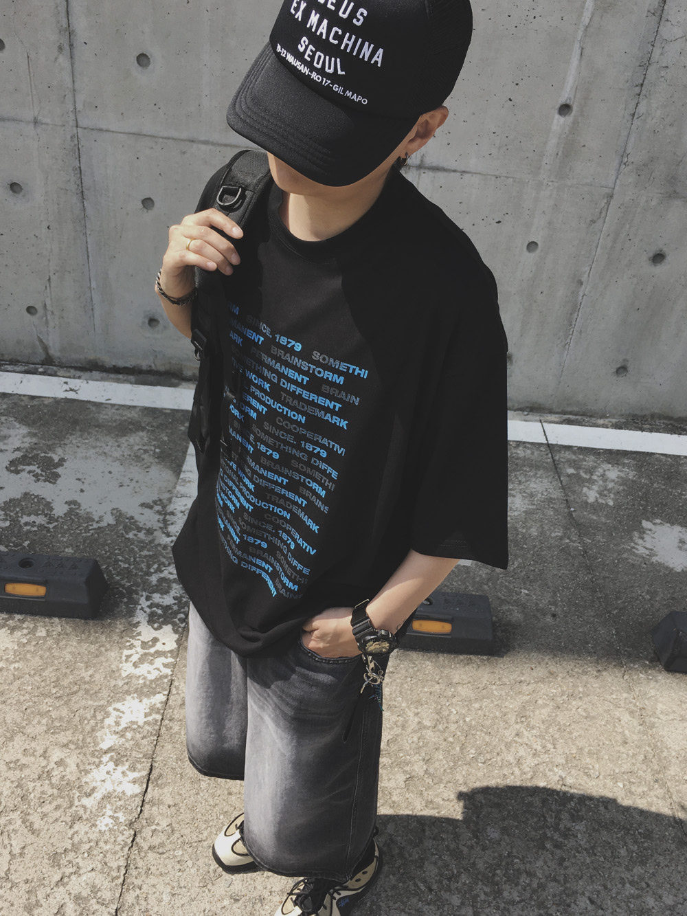 Deus Ex Machina Seoul Address Trucker Cap Black, Nike x Stussy Air Penny II Rattan and Limestone 착용 스타일 - 4