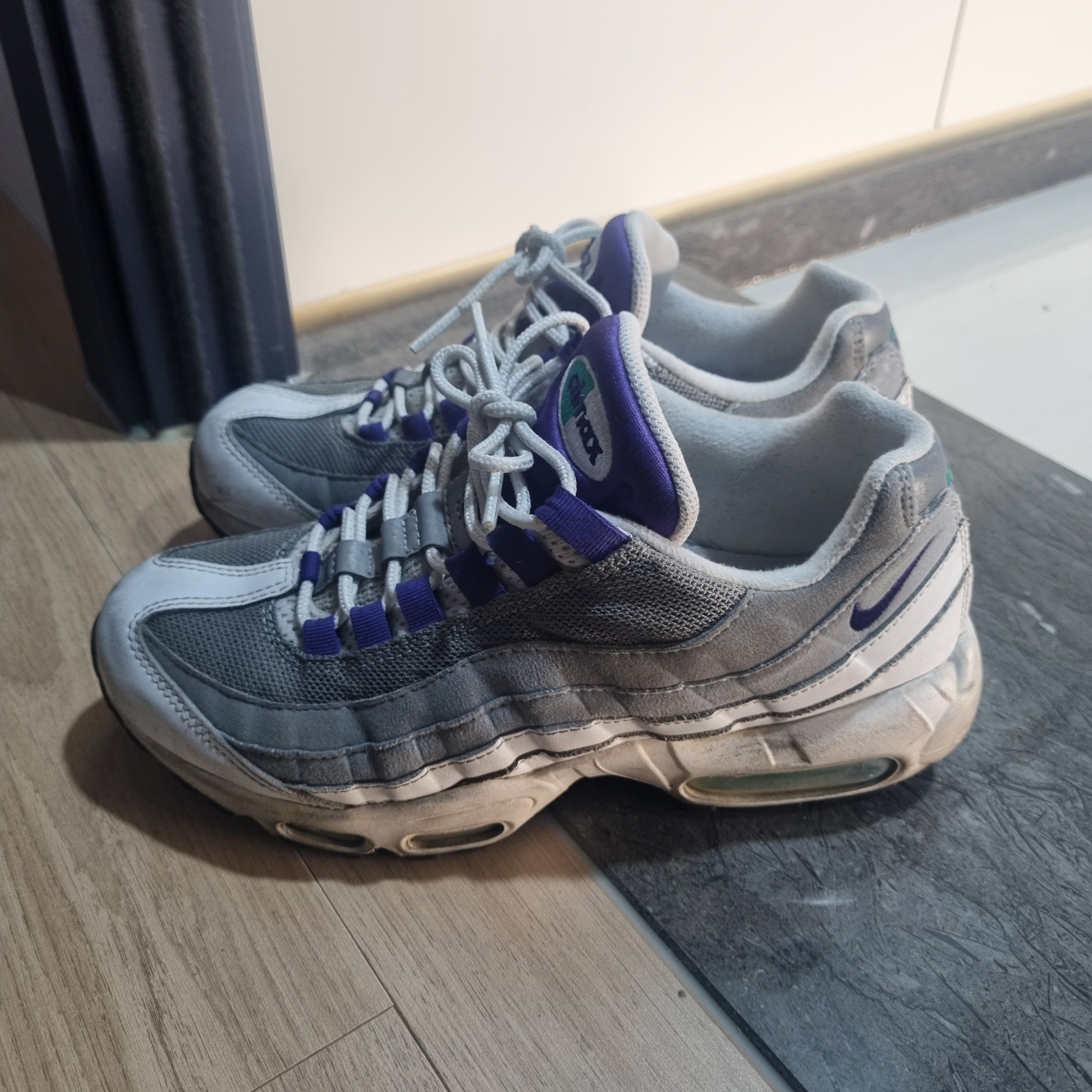 Nike Air Max 95 OG Grape 착용 스타일