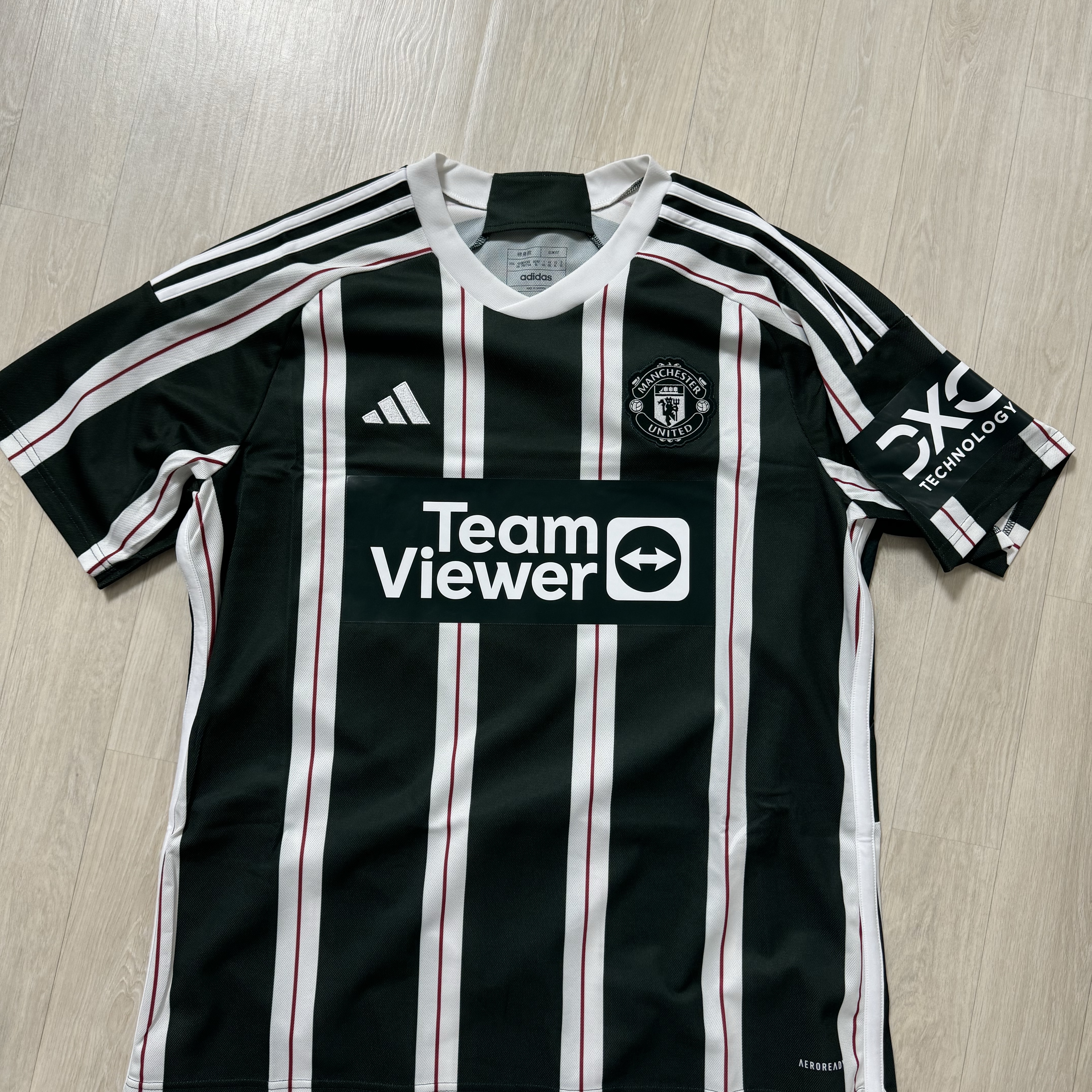 Adidas Manchester United 2023/24 Away Jersey Green Night Core White - KR Sizing (Non Marking Ver.) 착용 스타일