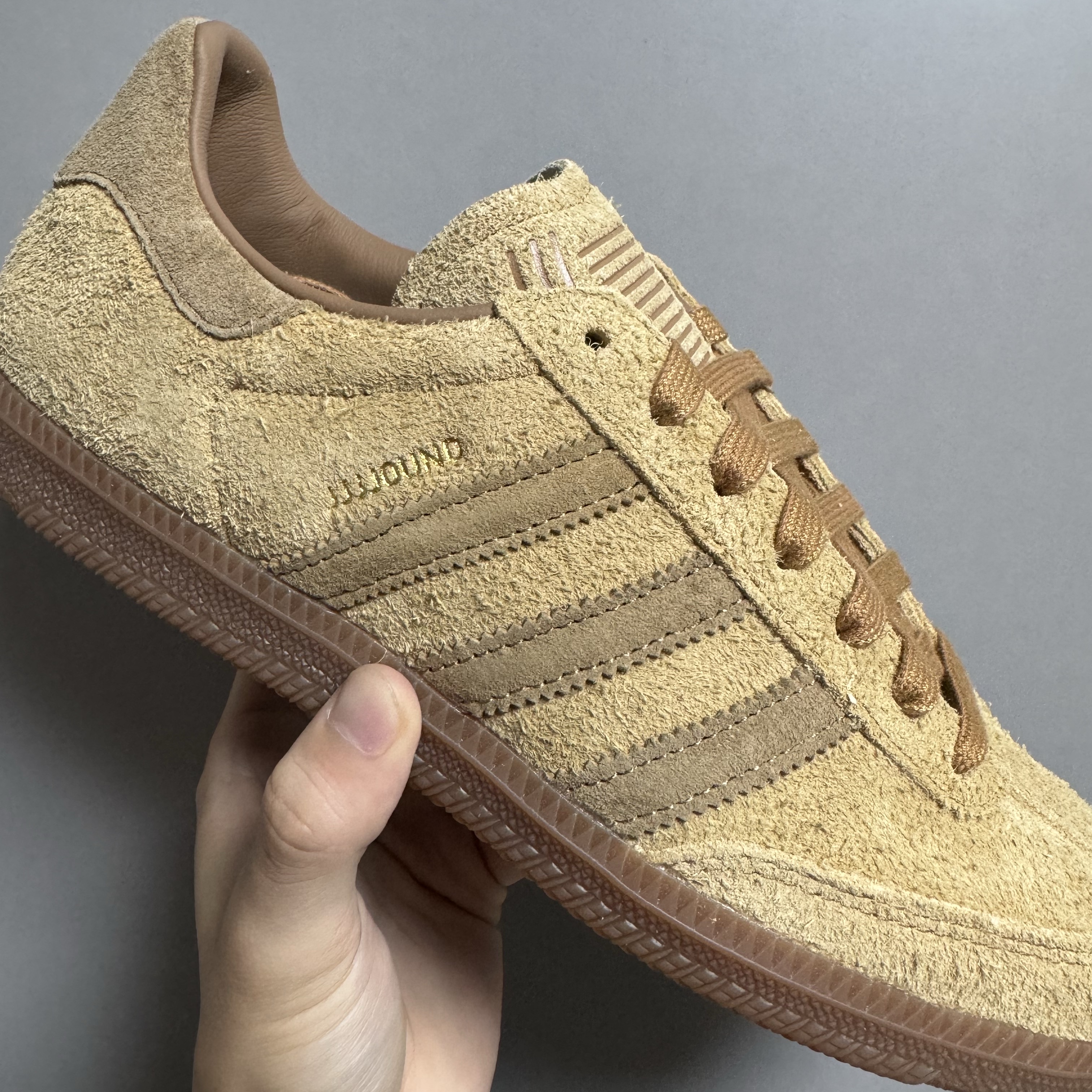 Adidas x JJJJound Samba OG Mesa 착용 스타일 - 1