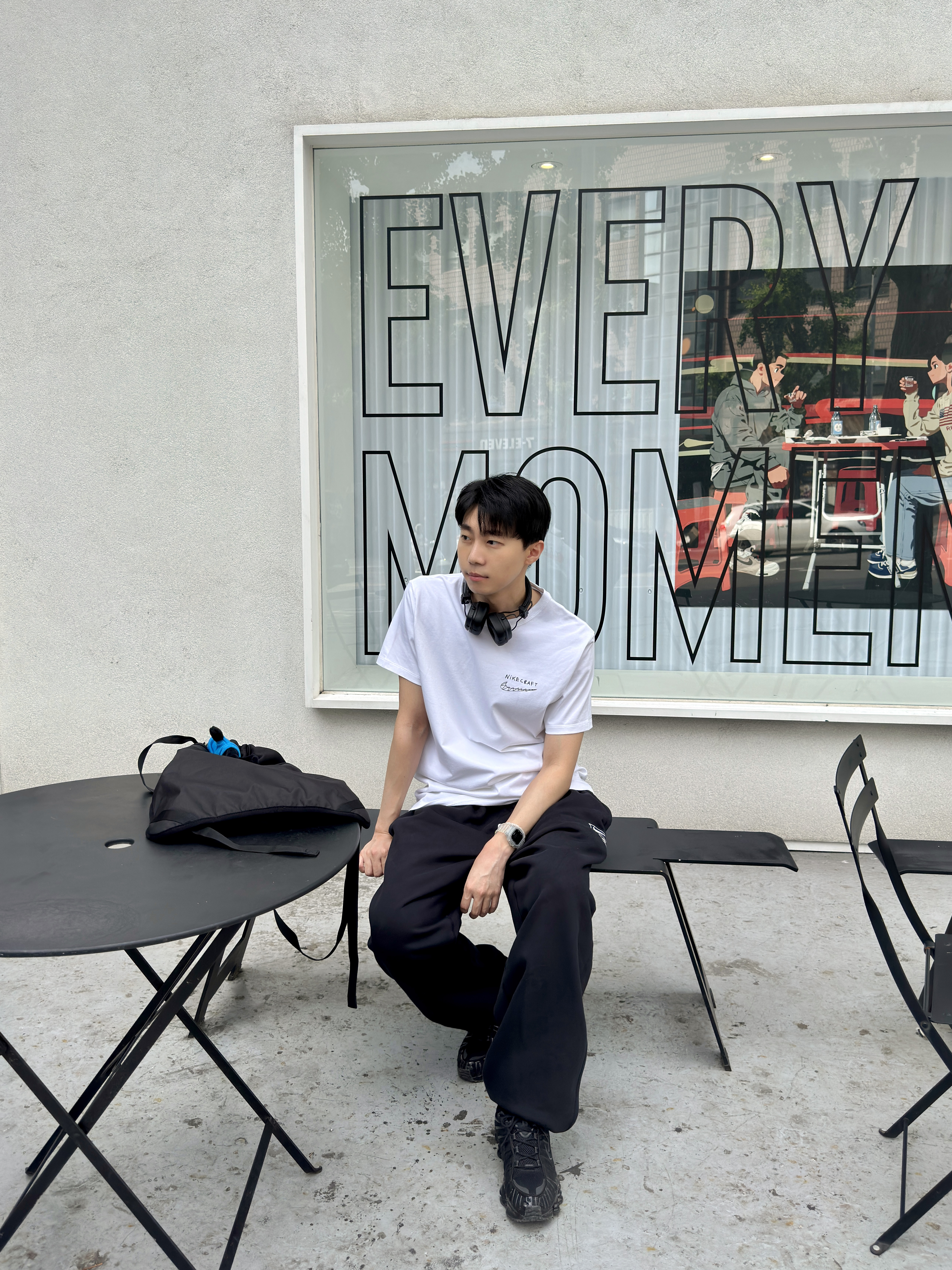 Nike x Stussy NRG RA Washed Fleece Pants Black (DN4030-010), Nike x Tom Sachs Nikecraft Studio T-Shirt White 착용 스타일 - 2