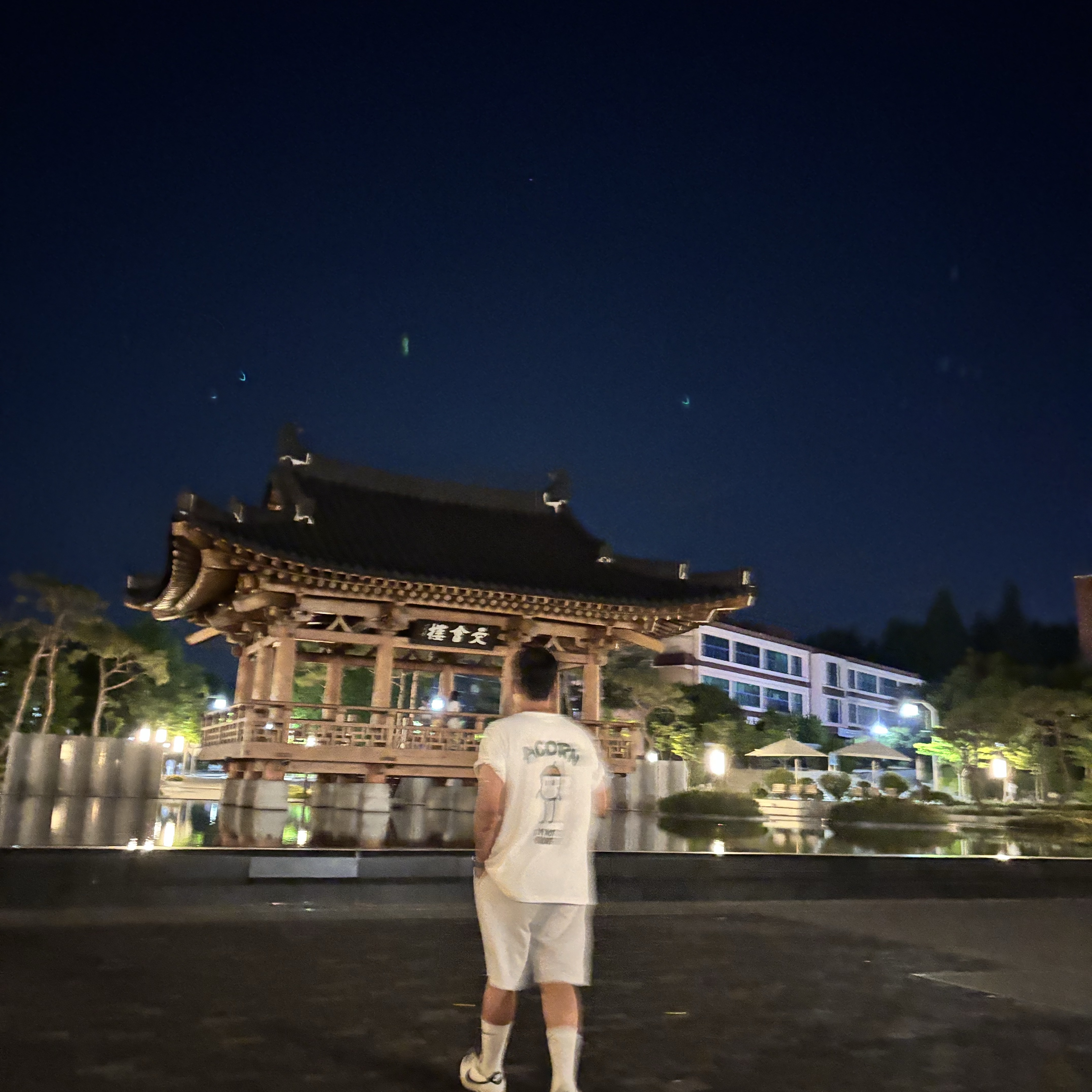 Nike Cortez White and Black 착용 스타일