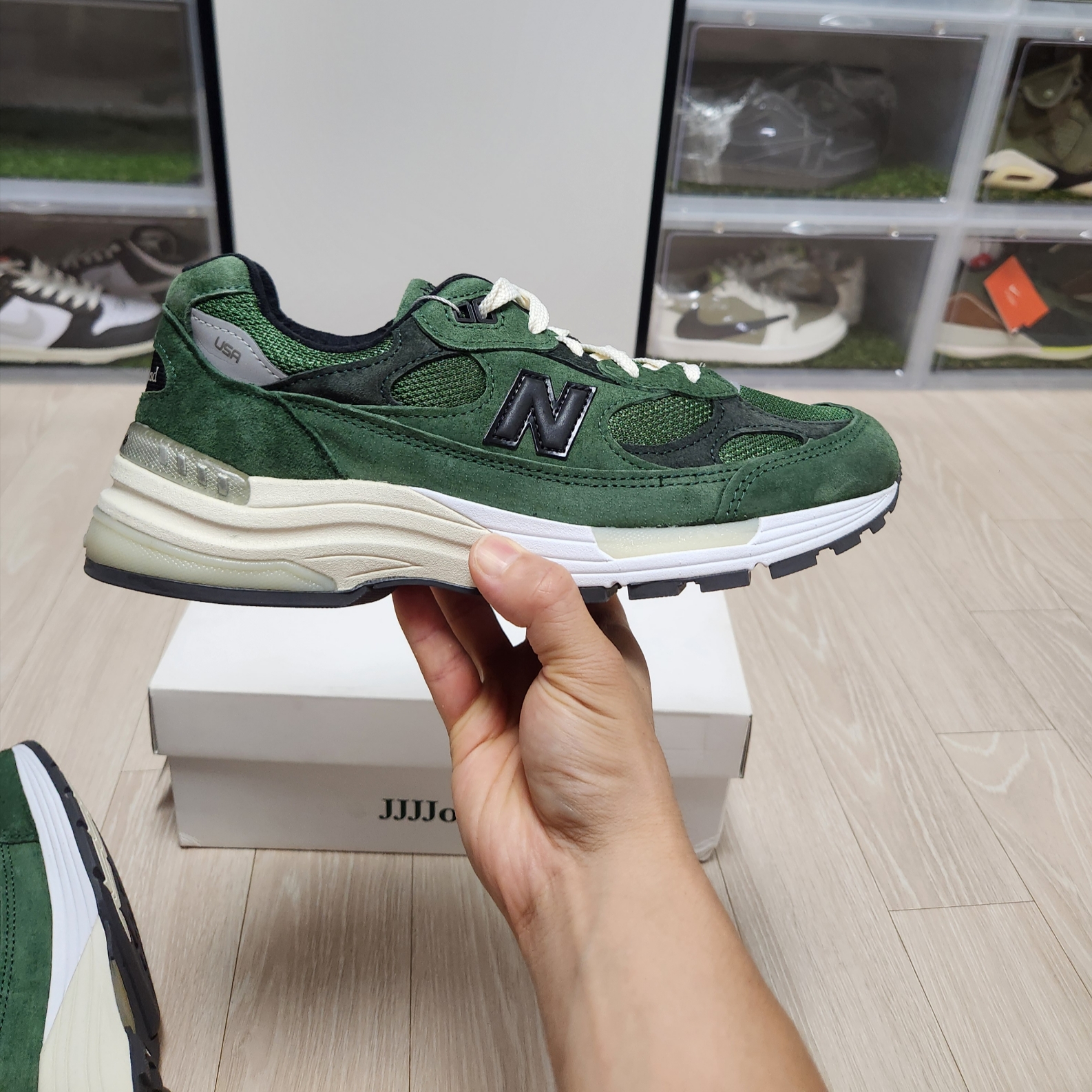 New Balance x JJJJound 992 Made in USA Mossy Green, New Balance x Stone Island 574 Legacy Dark Green 착용 스타일 - 8