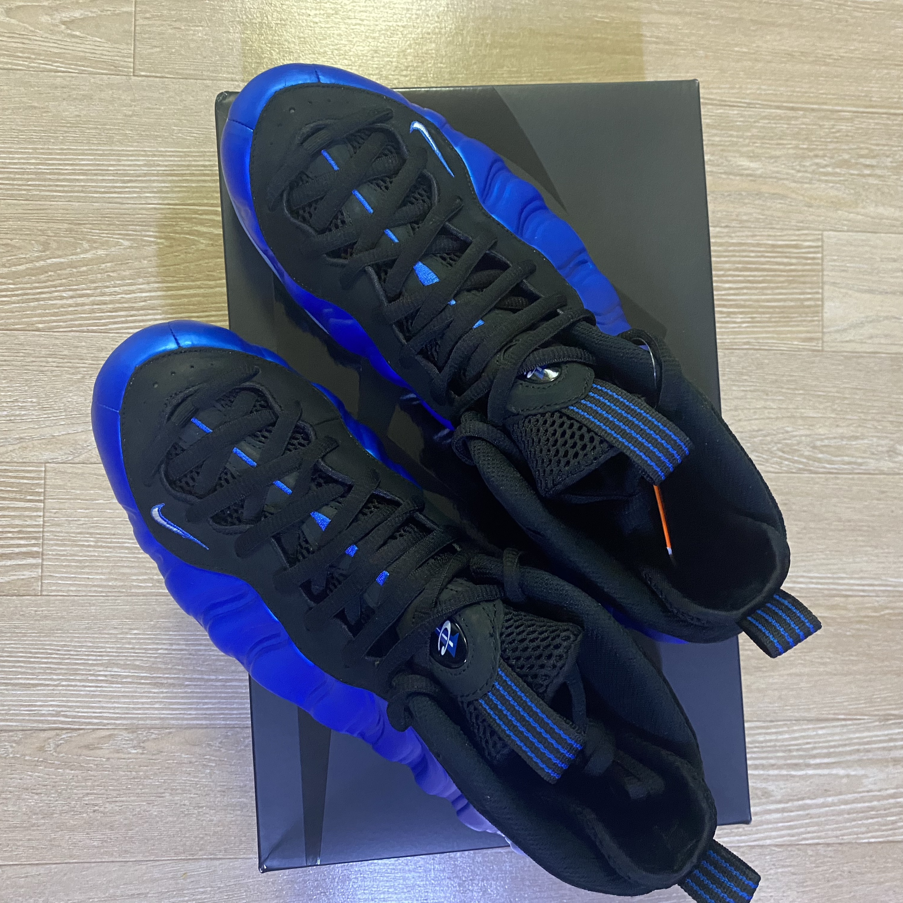 Nike Air Foamposite One International Blue 착용 스타일 - 1