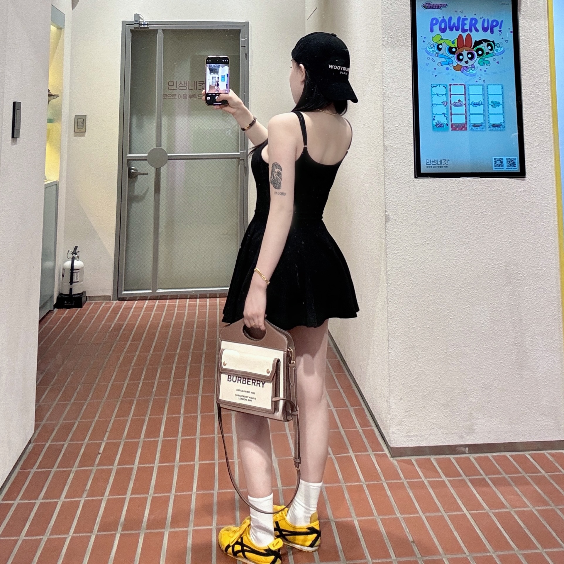 insta: eun.__.young00님의 스타일 - 2
