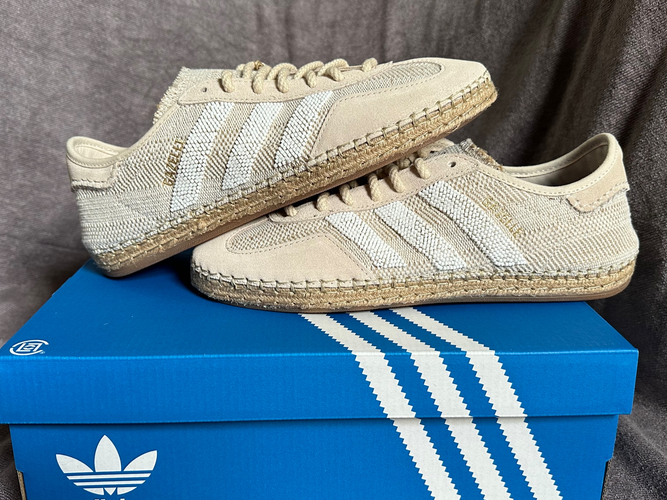 Adidas x Clot Gazelle Halo Ivory Cloud White 착용 스타일 - 1