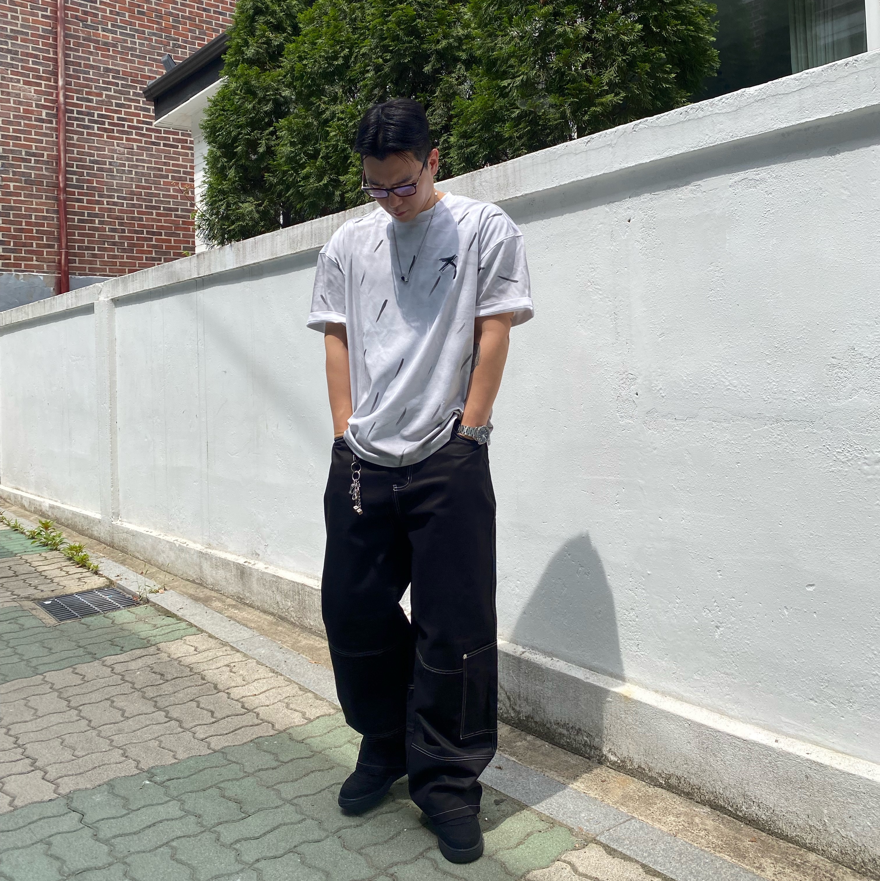Nike x Stussy Air Force 1 Low Triple Black 착용 스타일 - 1