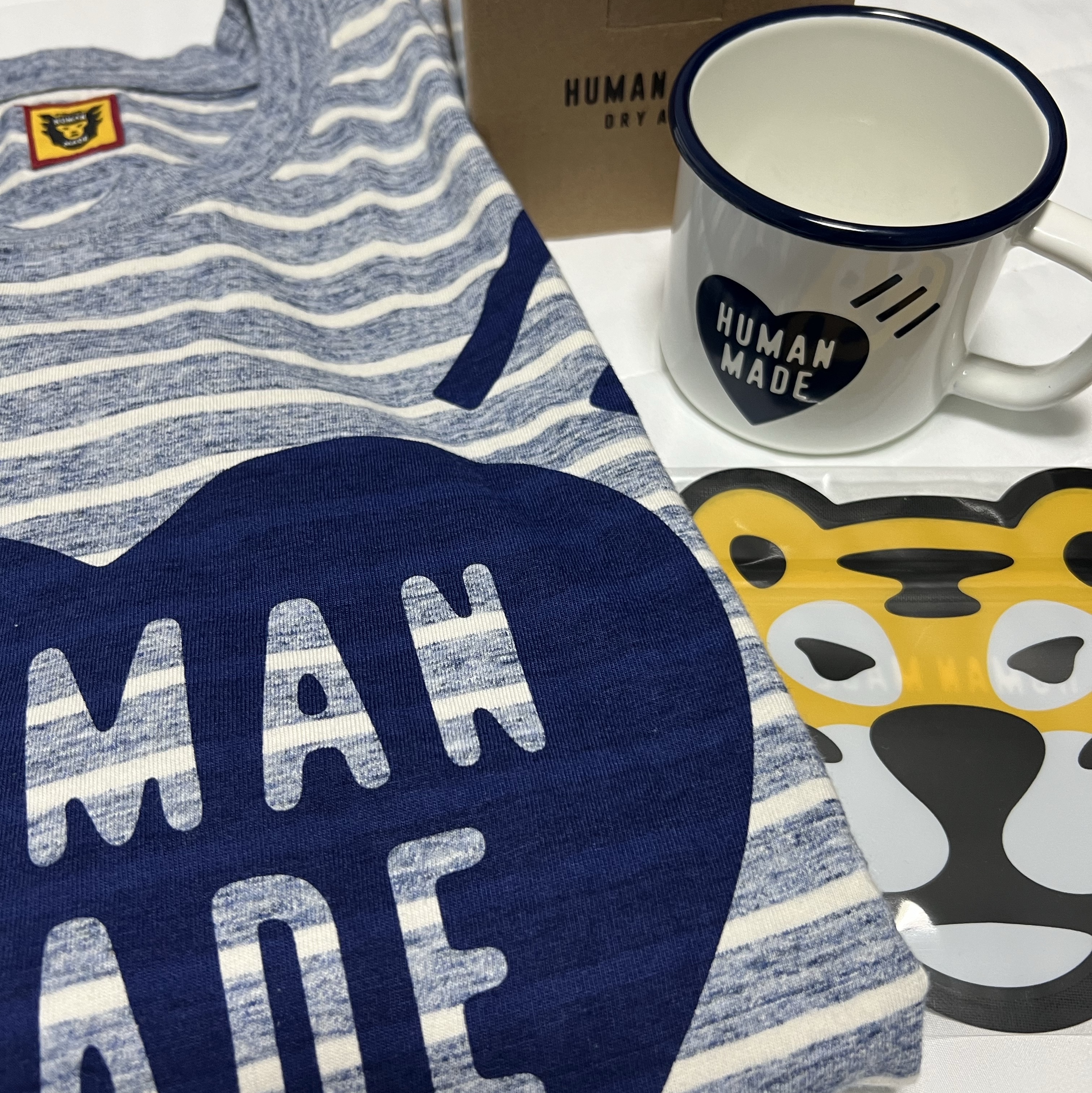 Human Made Striped Heart T-Shirt Navy, Human Made Enamel Mug 400ml Navy 착용 스타일