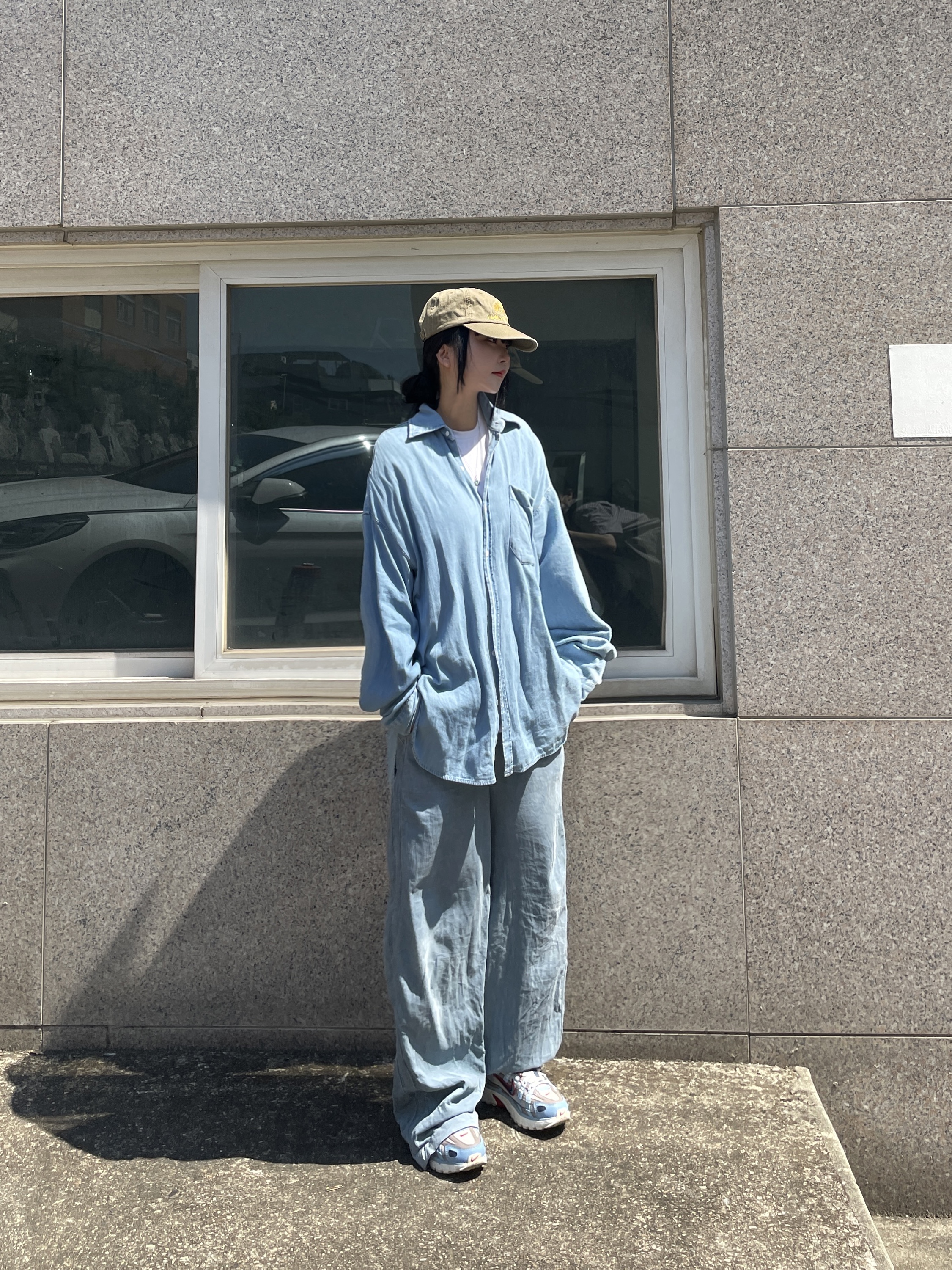 Hello Sunrise Washed OG Logo Ball Cap Camel Brown 착용 스타일 - 3