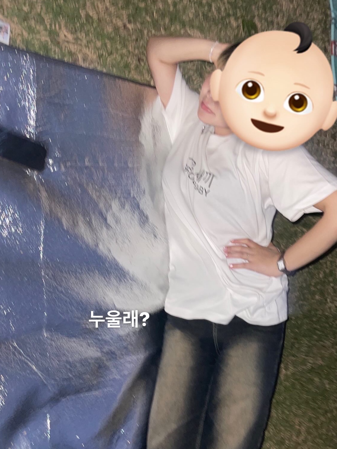 [KREAM 단독] Kims Fruits Seoul Baby, Adidas VL Court Base Core Black Cloud White 착용 스타일 - 4