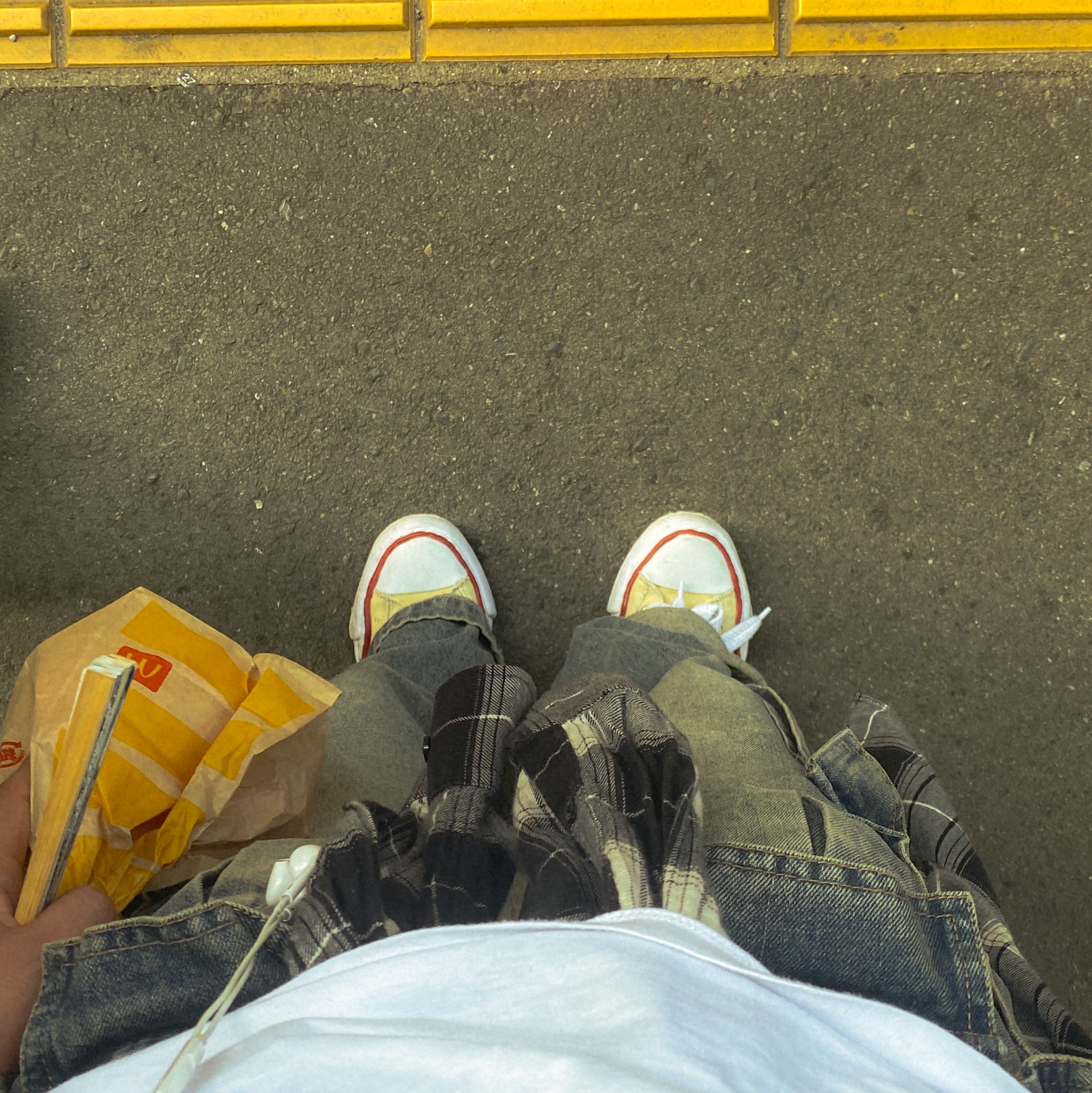 Gentle Monster x Maison Margiela MM005 Black Black, Maison Mihara Yasuhiro Peterson OG Sole Canvas Low-top Sneakers Natural 착용 스타일 - 2