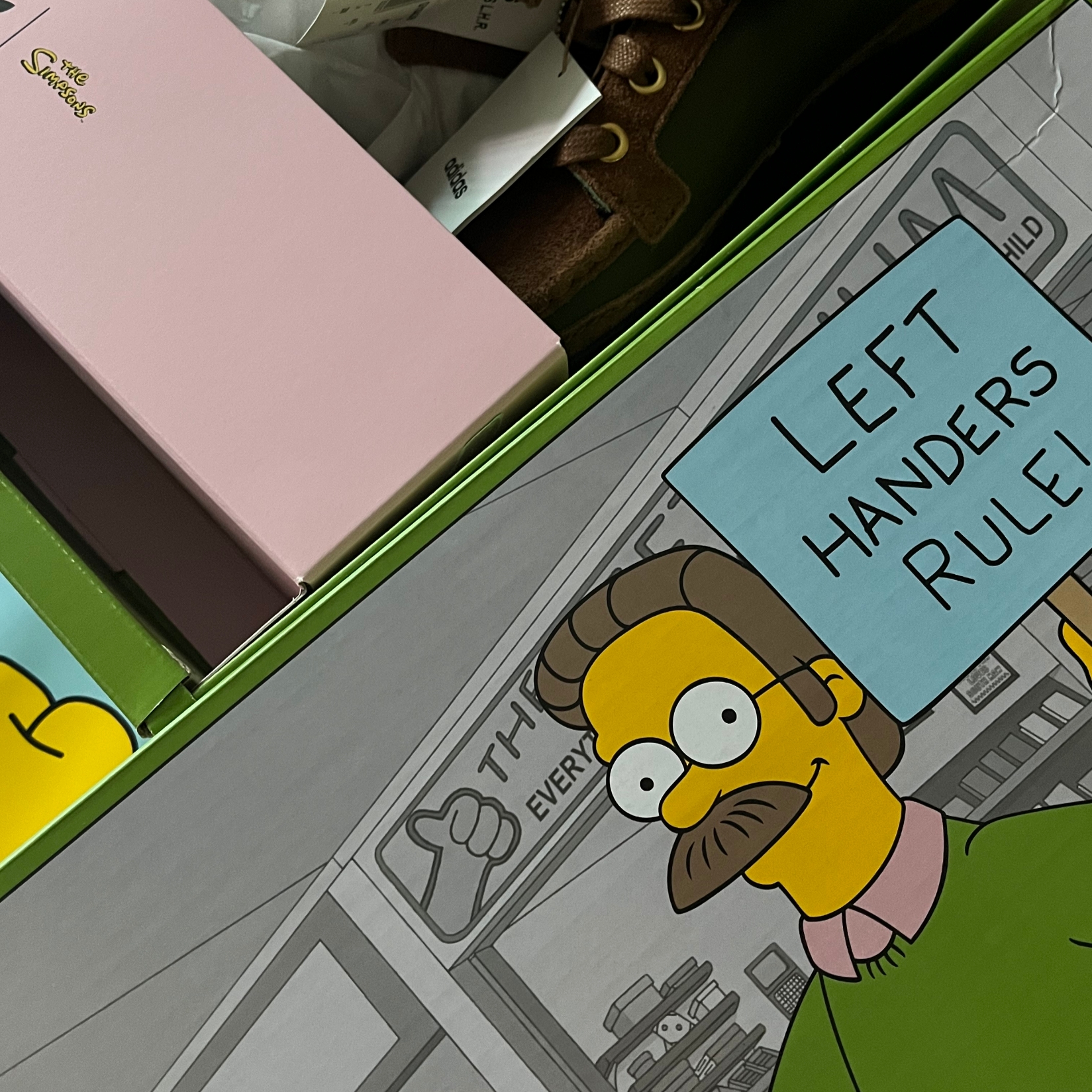 Adidas x The Simpsons McCarten Ned Flanders 착용 스타일 - 2