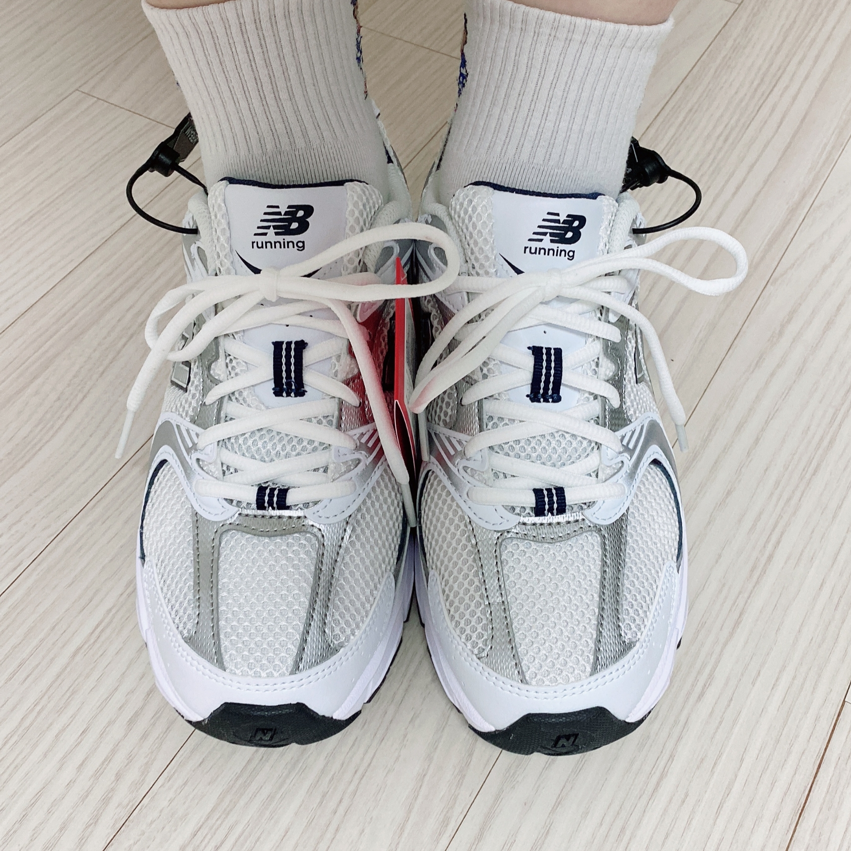 New Balance 530 White 착용 스타일 - 1