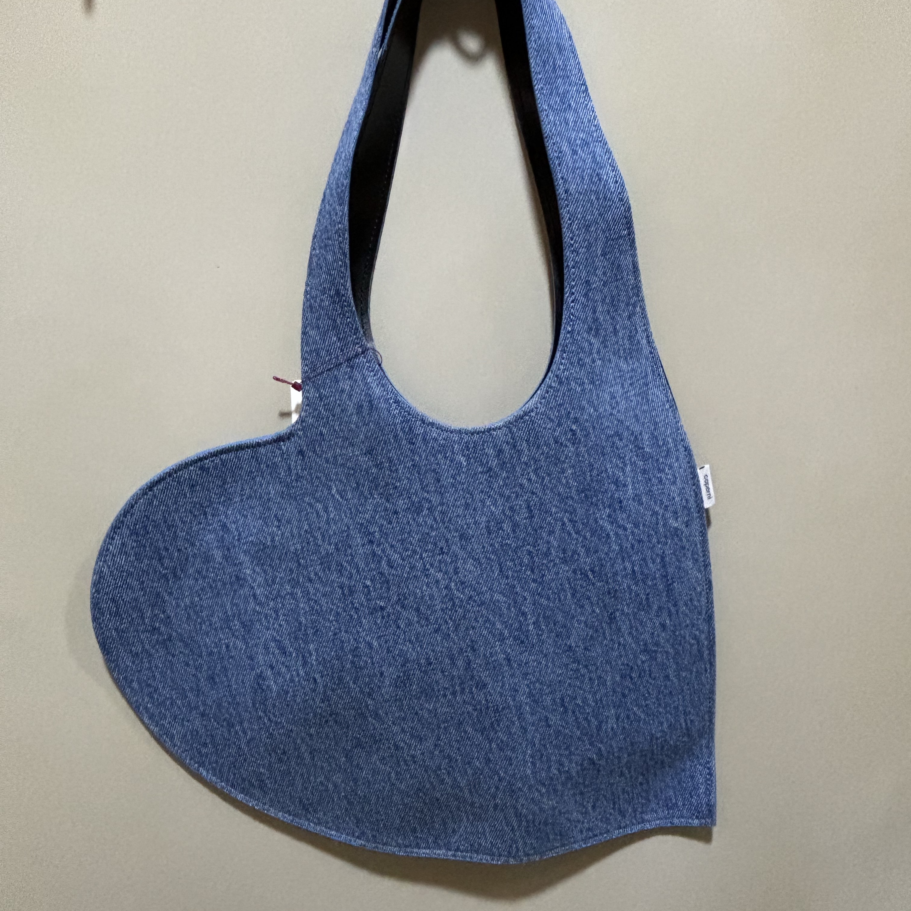 Coperni Denim Mini Heart Tote Bag Washed Blue 착용 스타일