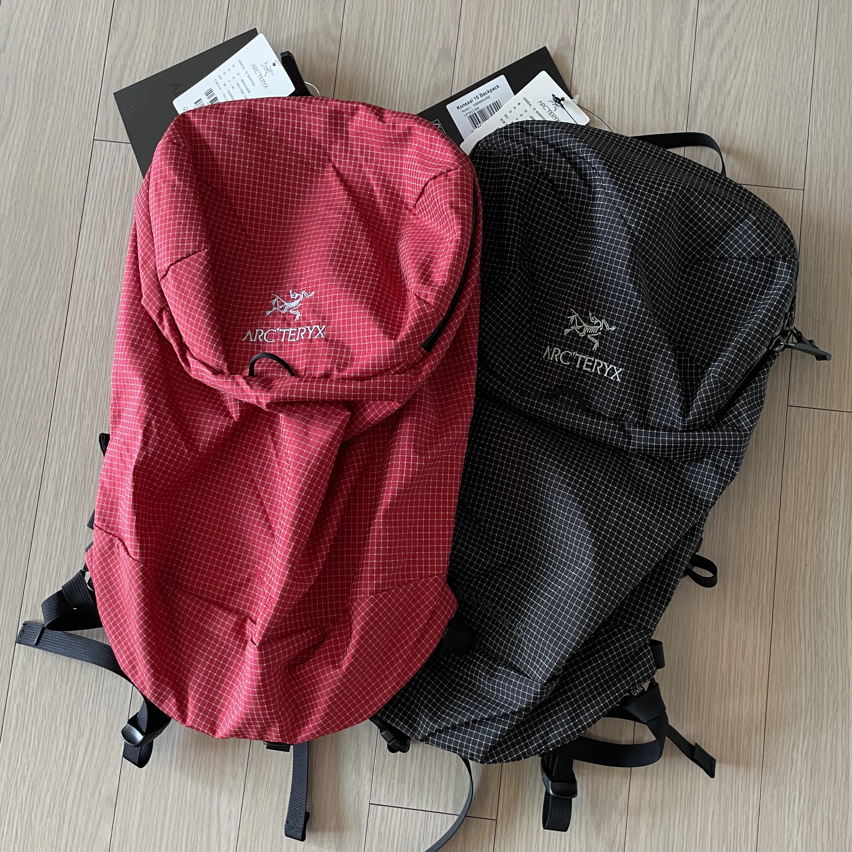 Arc'teryx Konseal 15 Backpack Black, Arc'teryx Konseal 15 Backpack Heritage 착용 스타일 - 1