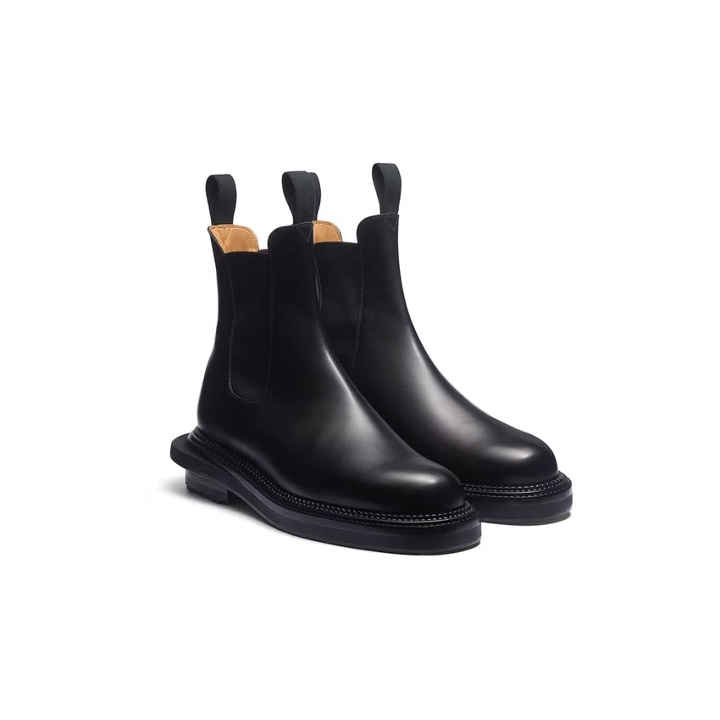 Dior x Sacai Explorer Derby Shoe Smooth Calfskin Black, Clarks Originals x Sacai Hybrid Wallabee Boots Beige 착용 스타일 - 3
