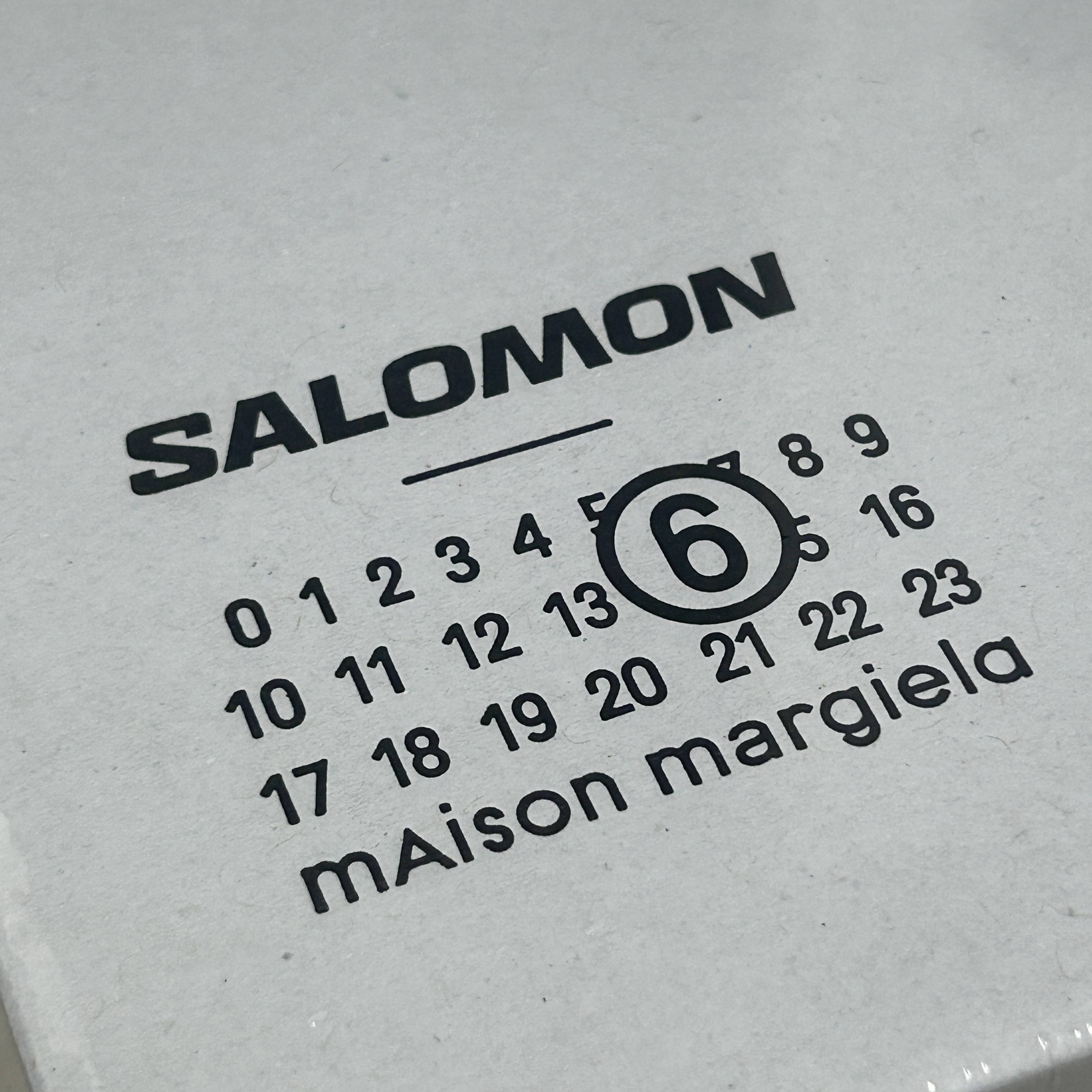 Salomon x MM6 Maison Margiela X-ALP White 착용 스타일 - 1