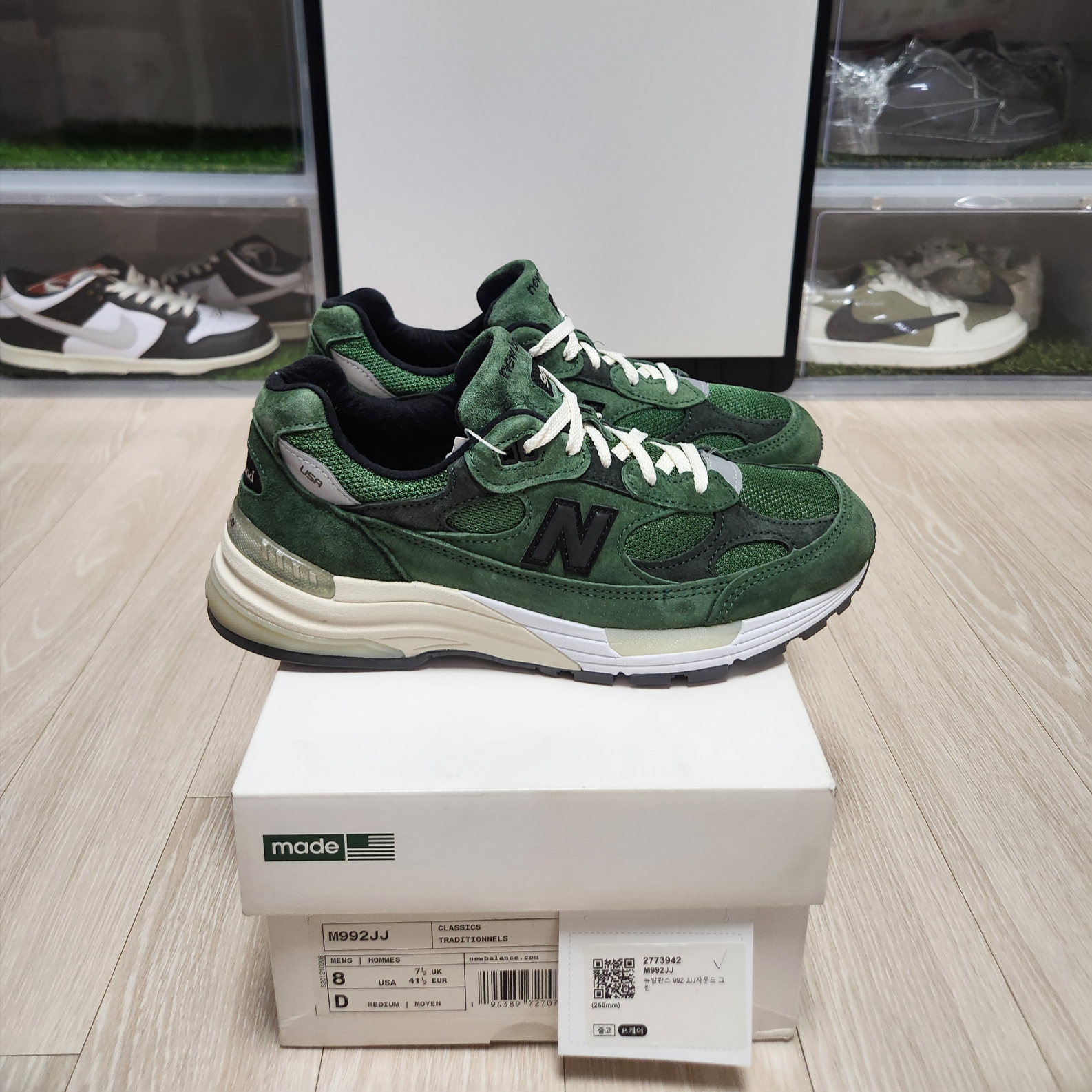 New Balance x JJJJound 992 Made in USA Mossy Green, New Balance x Stone Island 574 Legacy Dark Green 착용 스타일 - 2