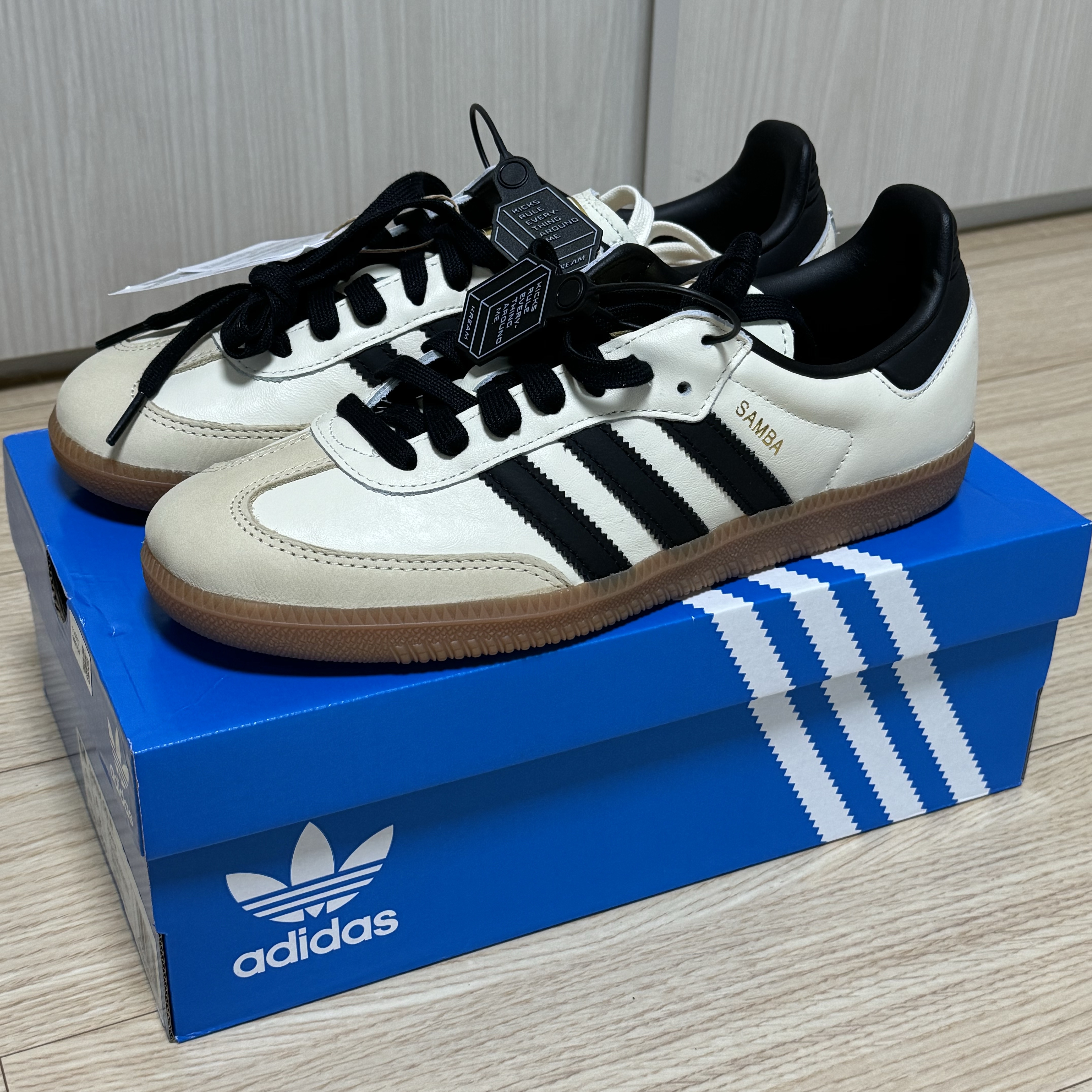 (W) Adidas Samba OG Cream White Core Black 착용 스타일