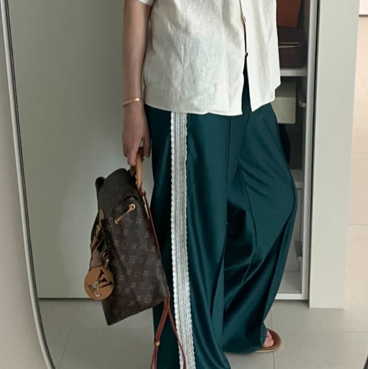 Fritur Lace Track Pants Green, Fritur Lace Track Pants Navy 착용 스타일