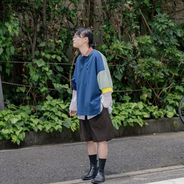 Fumito Ganryu Graffiti Polo Shirt Navy 착용 스타일 - 1