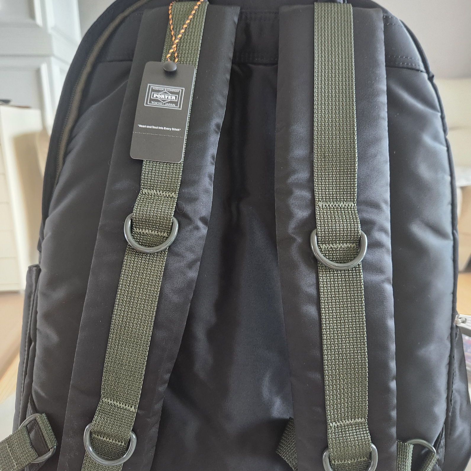 Porter PX Tanker Daypack Iron Blue 착용 스타일