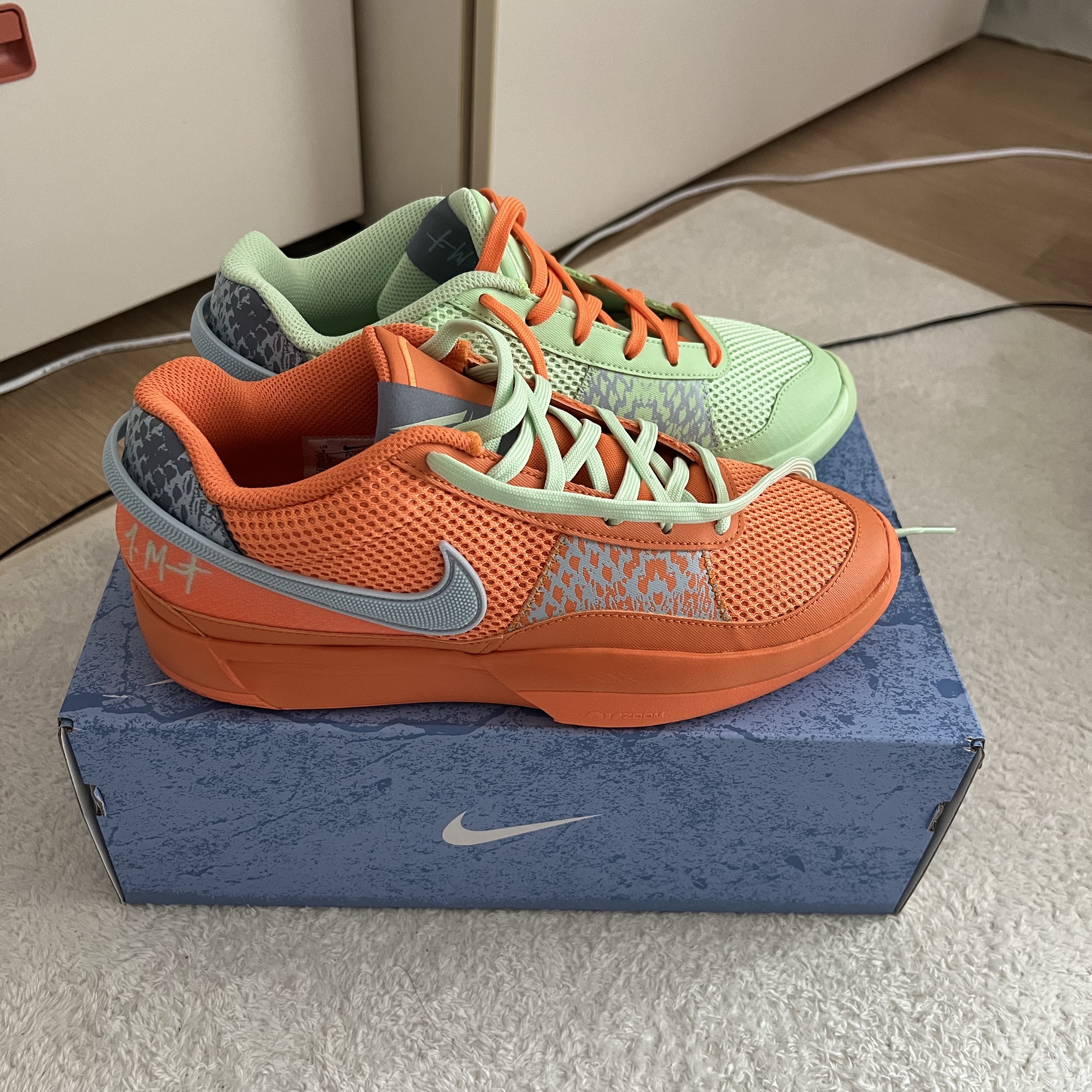 Nike Ja 1 EP Bright Mandarin Vapor Green 착용 스타일