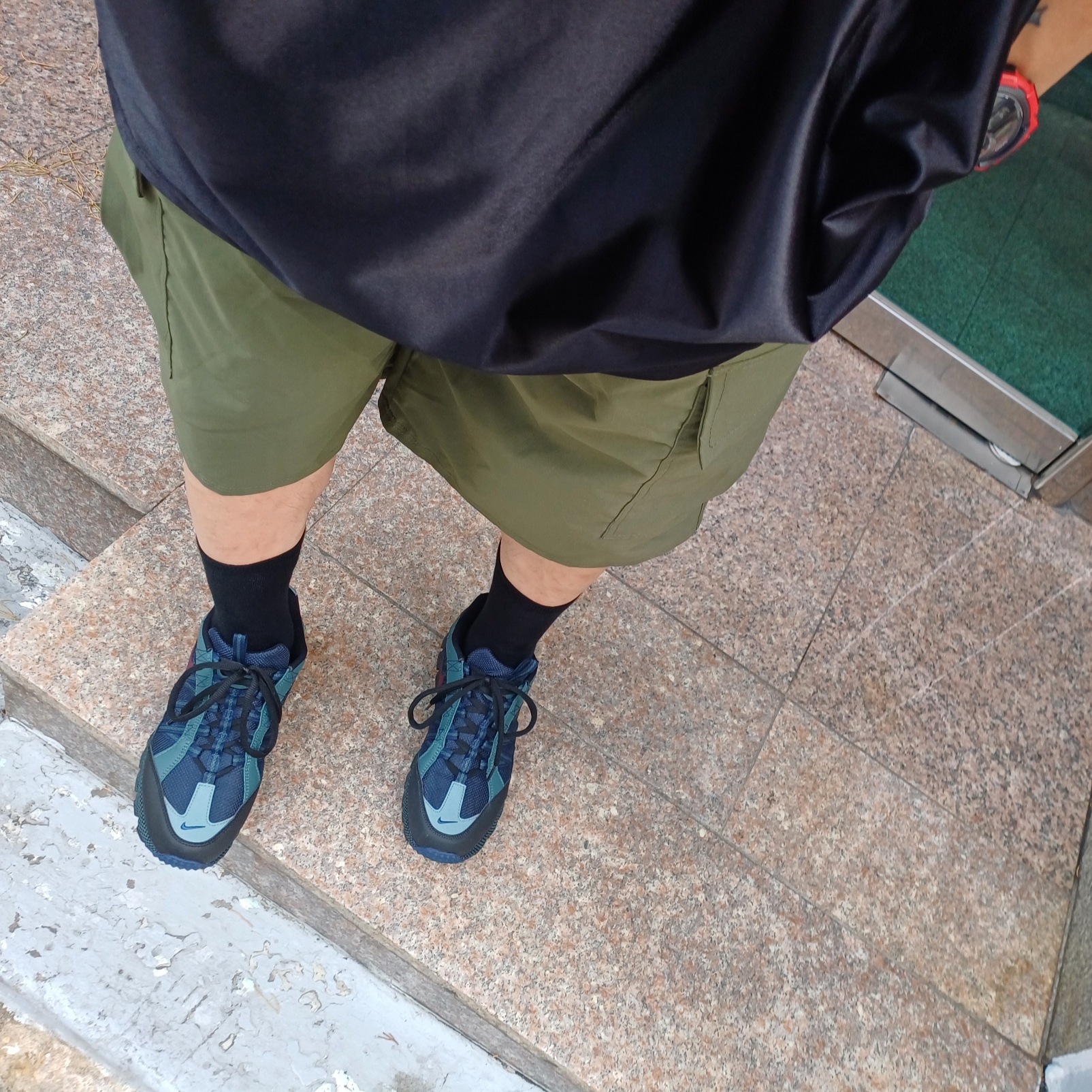 Nike Air Humara Faded Spruce 착용 스타일 - 1