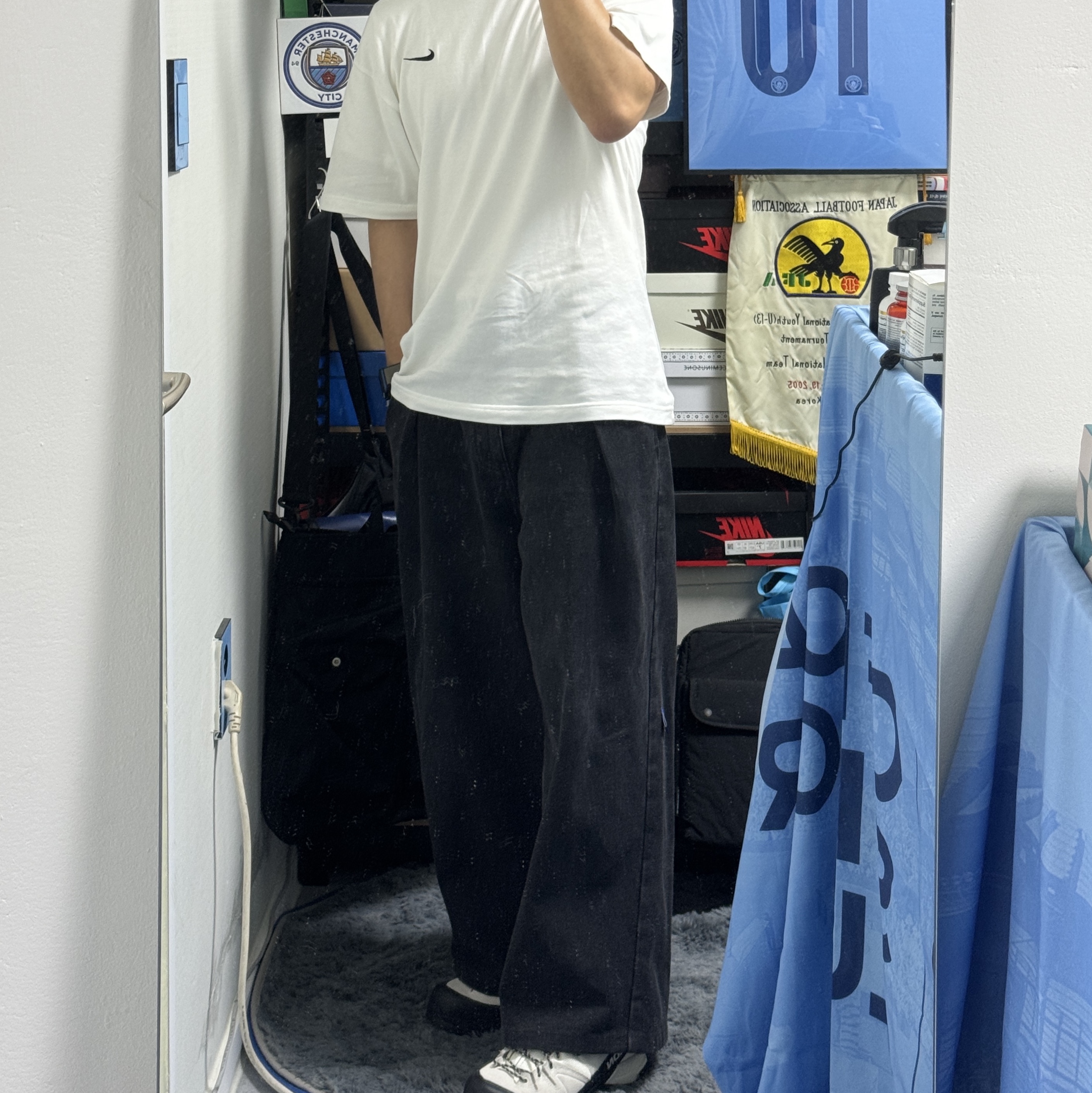 Salomon x MM6 Maison Margiela X-ALP White, Ader Error Sig; TRS Tag Jeans 02 Noir 착용 스타일