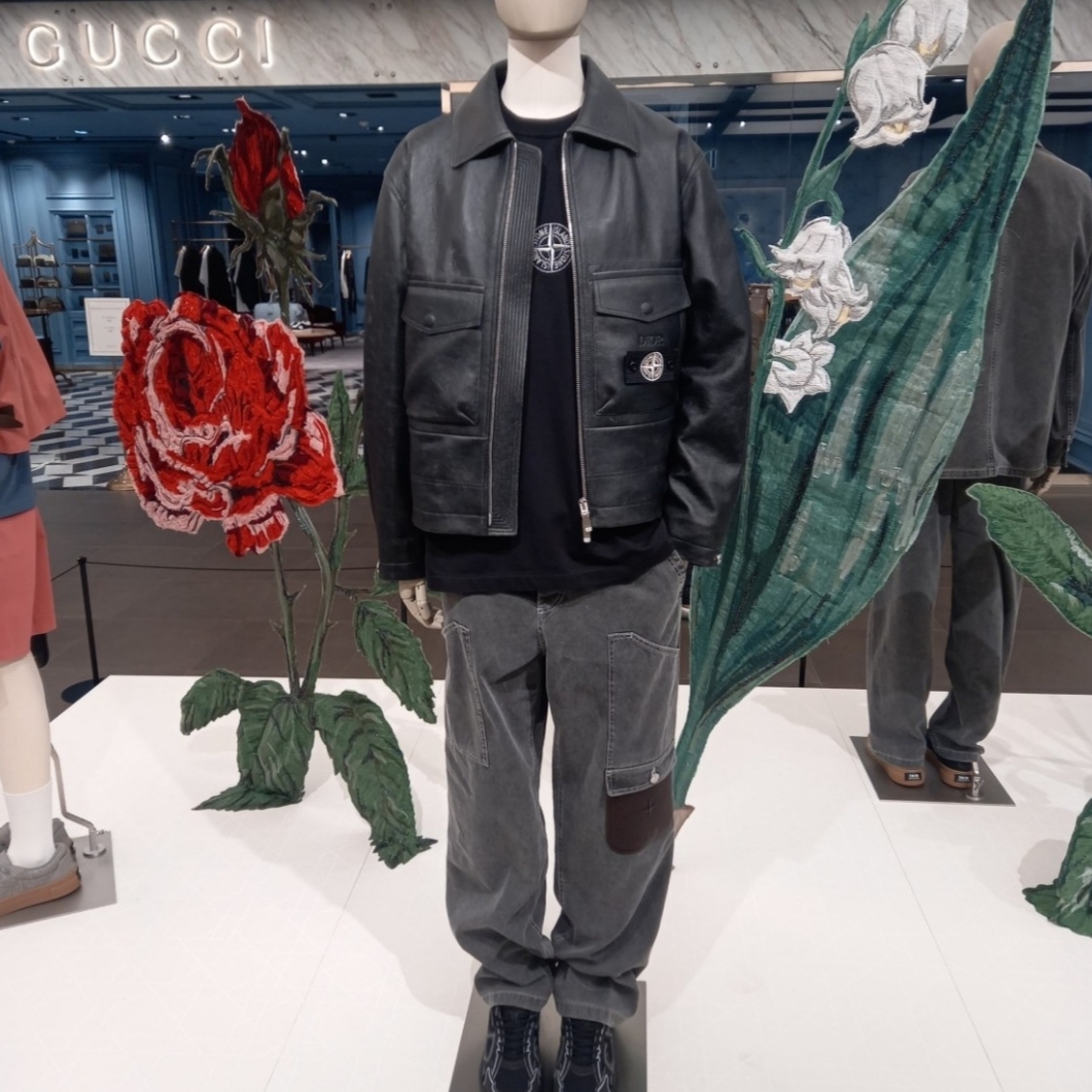 Dior x Stone Island Oversized Fit T-Shirt Black, Dior x Stone Island Napa Lambskin Jacket Black 착용 스타일